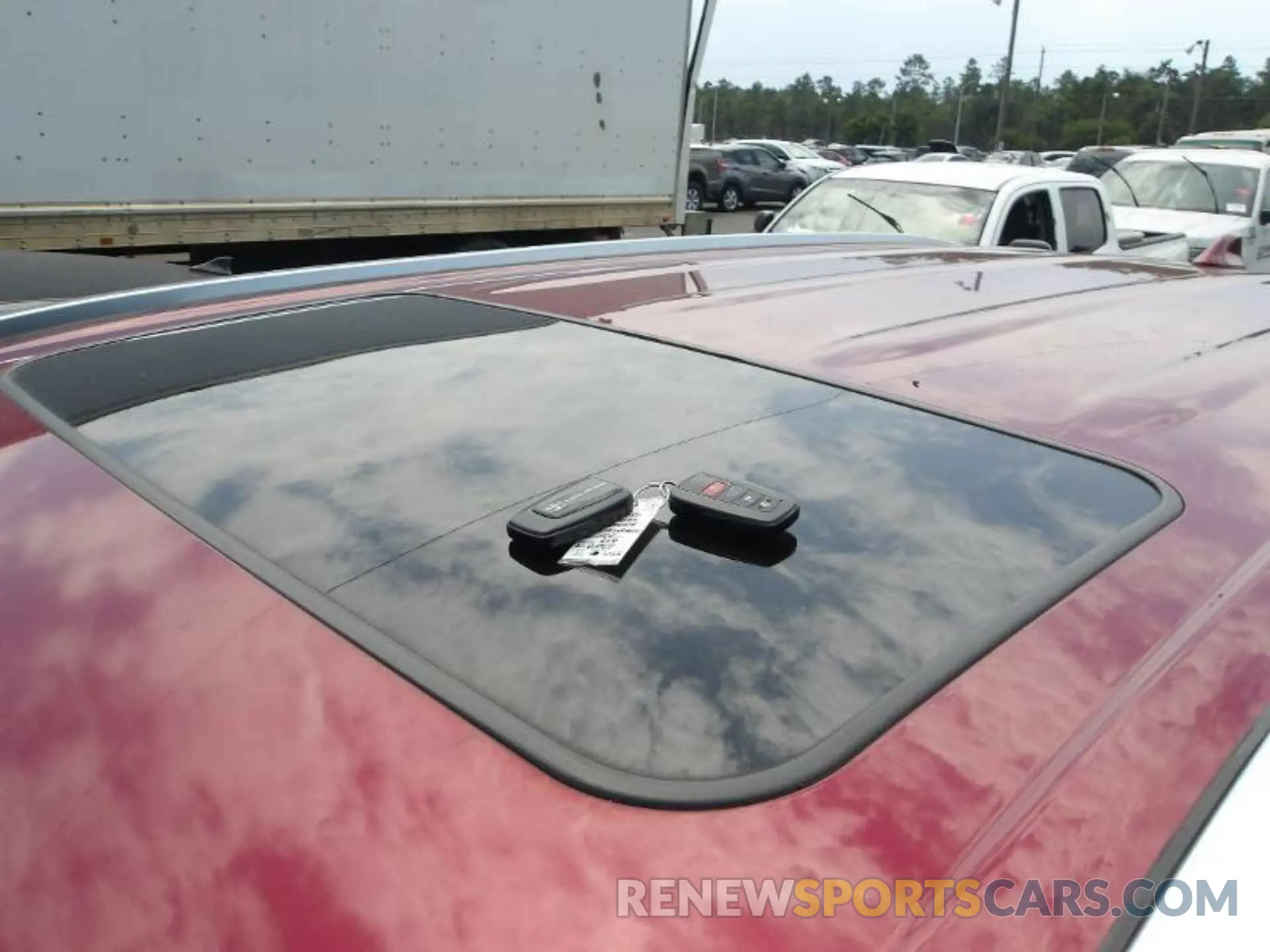5 Photograph of a damaged car 5TDGZRBH6MS554982 TOYOTA HIGHLANDER 2021