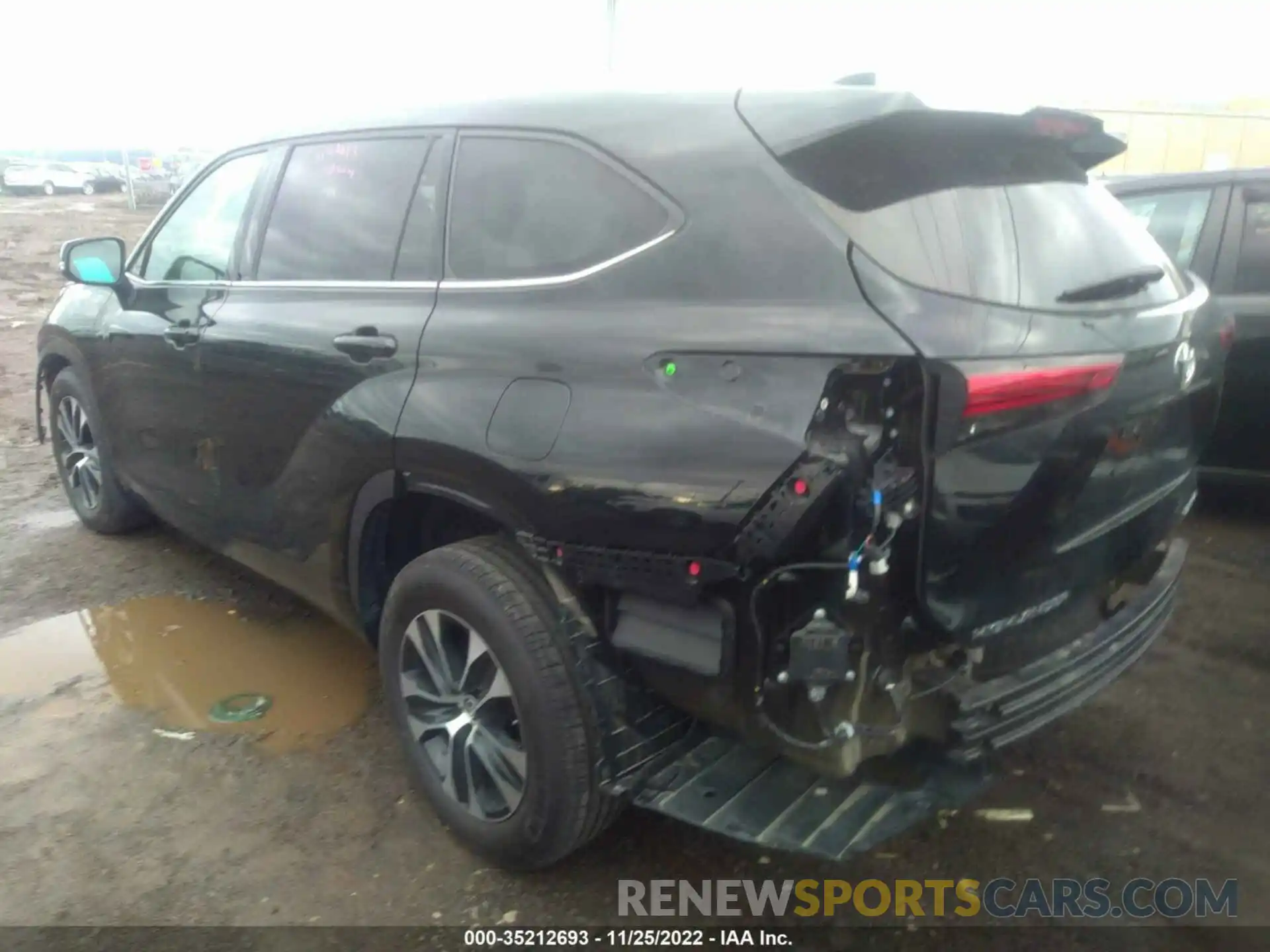 3 Photograph of a damaged car 5TDGZRBH7MS057570 TOYOTA HIGHLANDER 2021