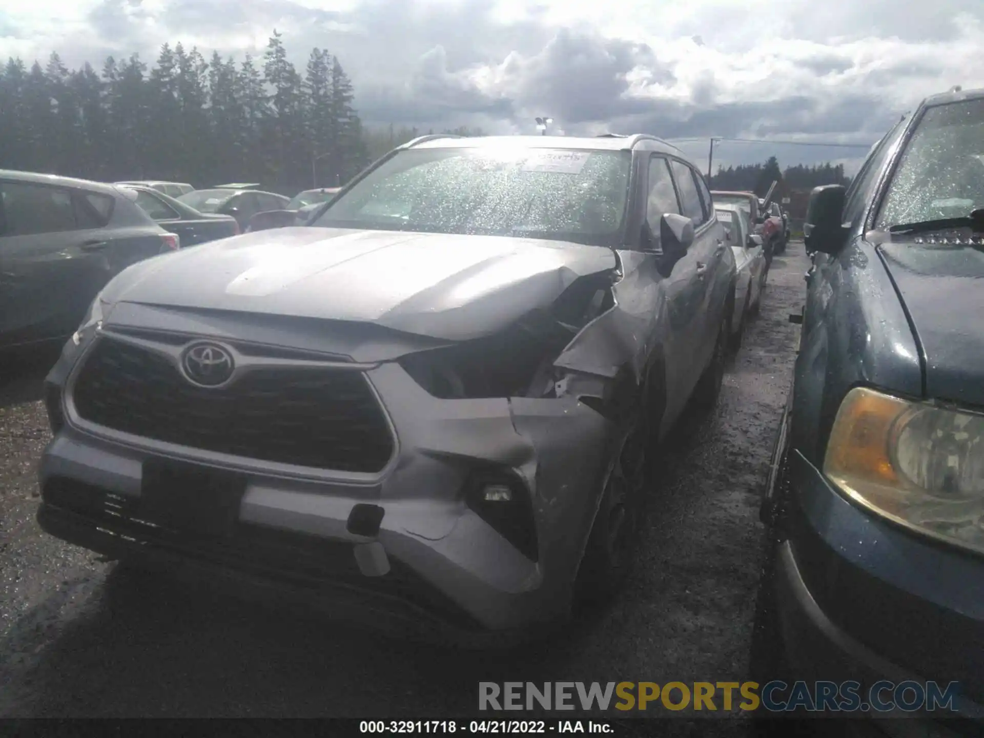 2 Photograph of a damaged car 5TDGZRBH7MS064955 TOYOTA HIGHLANDER 2021