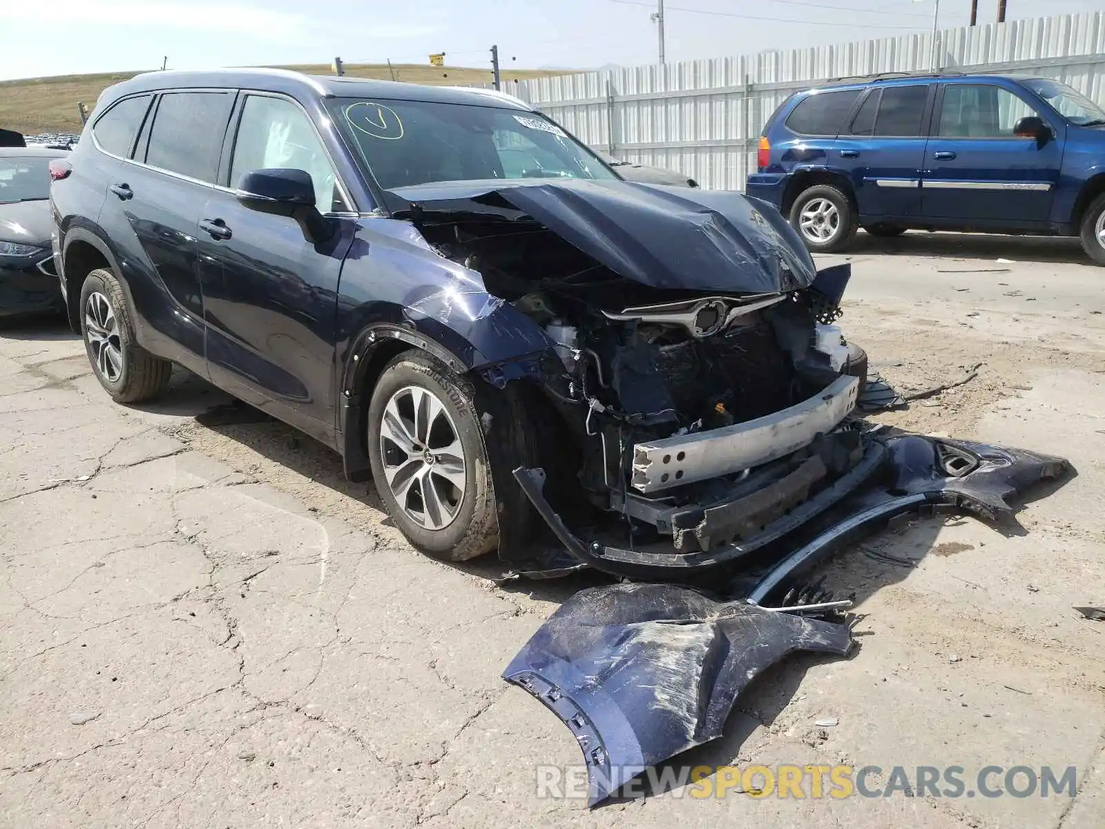 1 Photograph of a damaged car 5TDGZRBH7MS070187 TOYOTA HIGHLANDER 2021