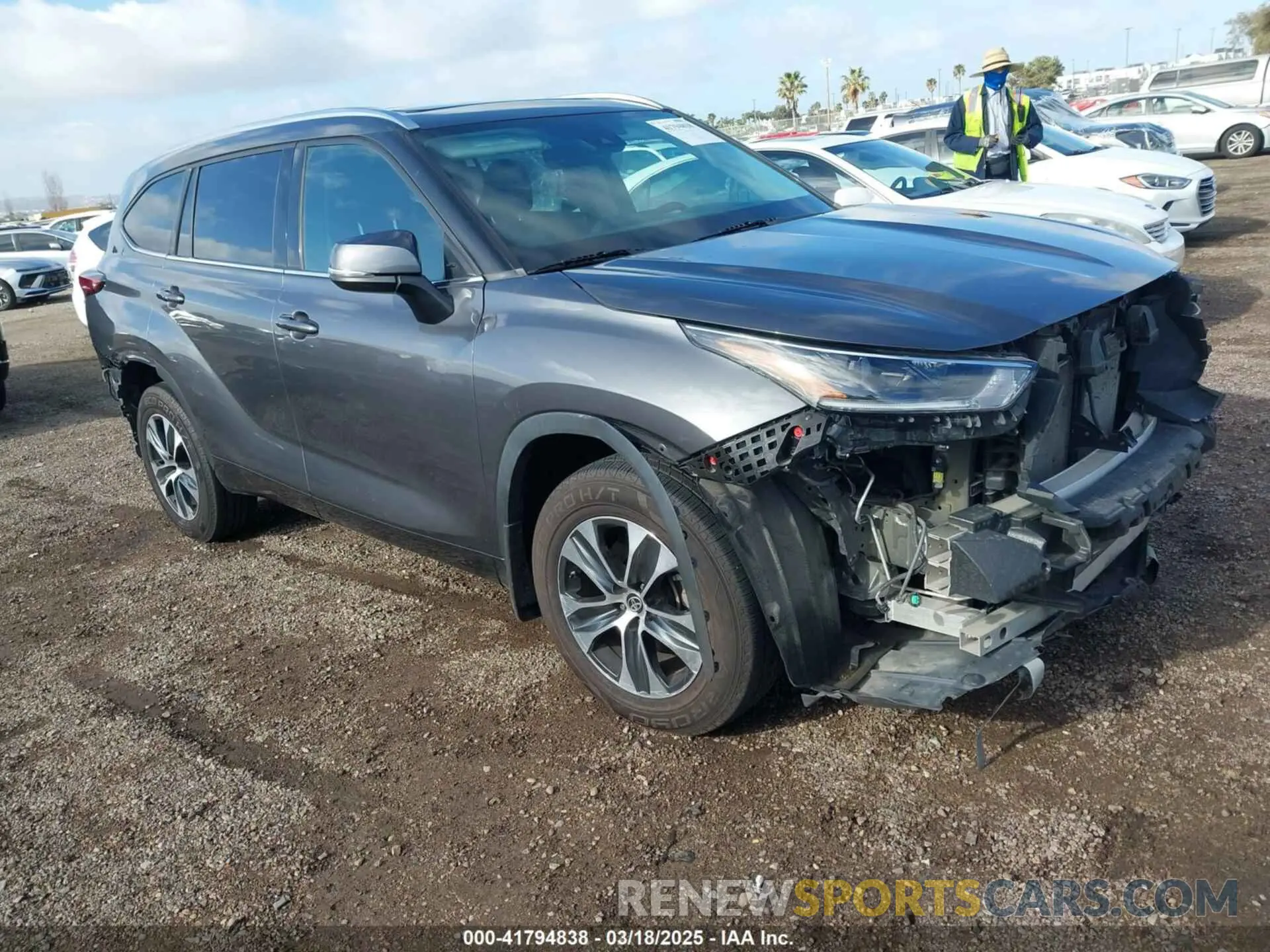 1 Photograph of a damaged car 5TDGZRBH7MS121493 TOYOTA HIGHLANDER 2021