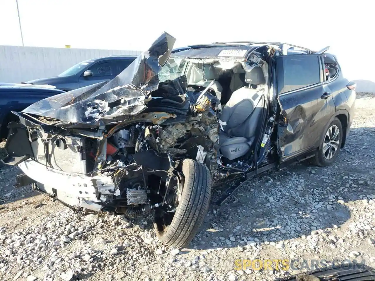 9 Photograph of a damaged car 5TDGZRBH7MS124927 TOYOTA HIGHLANDER 2021