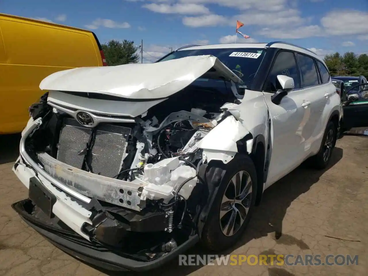 2 Photograph of a damaged car 5TDGZRBH7MS126015 TOYOTA HIGHLANDER 2021