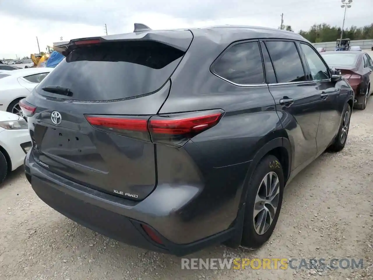 3 Photograph of a damaged car 5TDGZRBH7MS129318 TOYOTA HIGHLANDER 2021