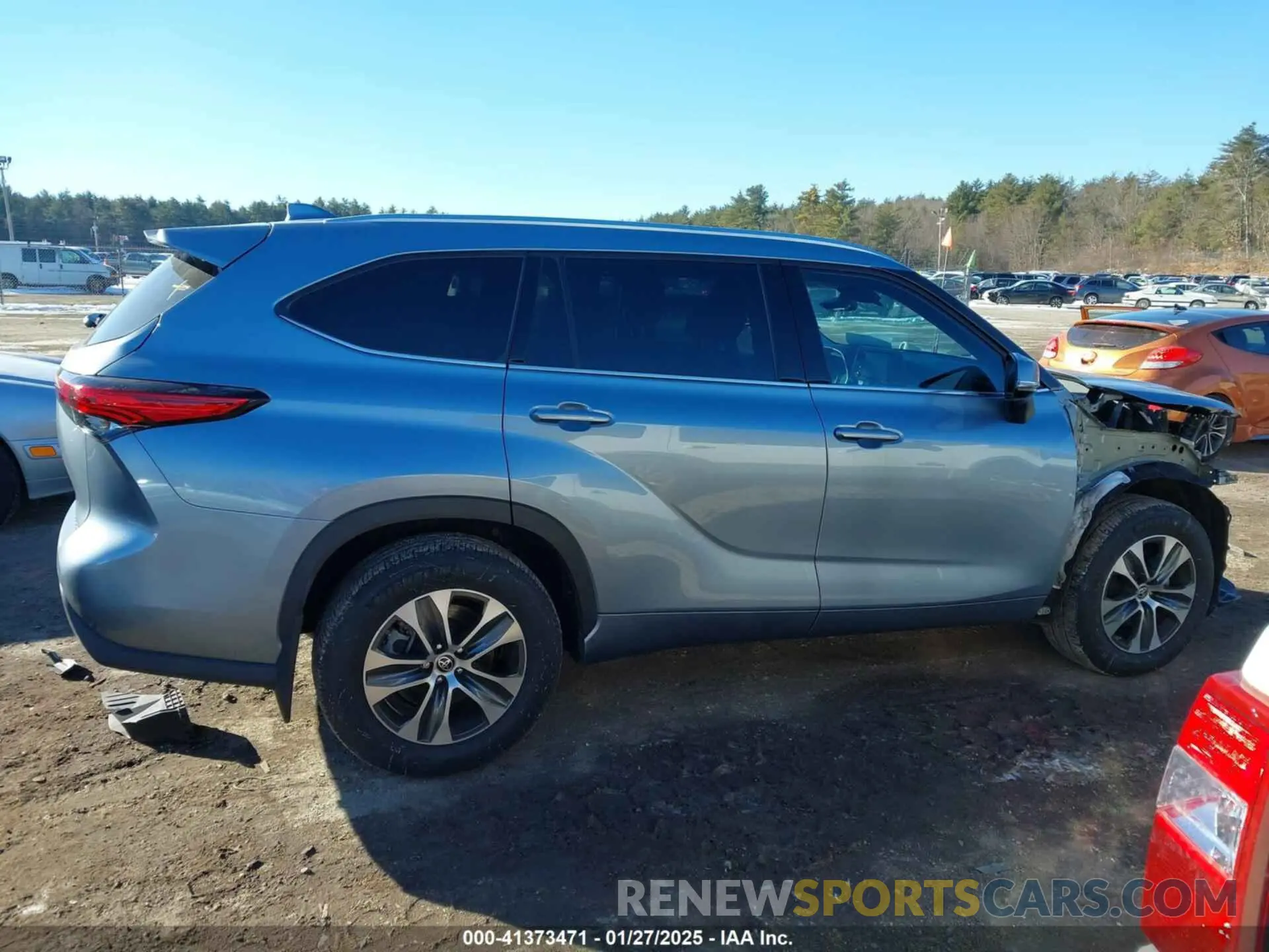 14 Photograph of a damaged car 5TDGZRBH7MS153893 TOYOTA HIGHLANDER 2021