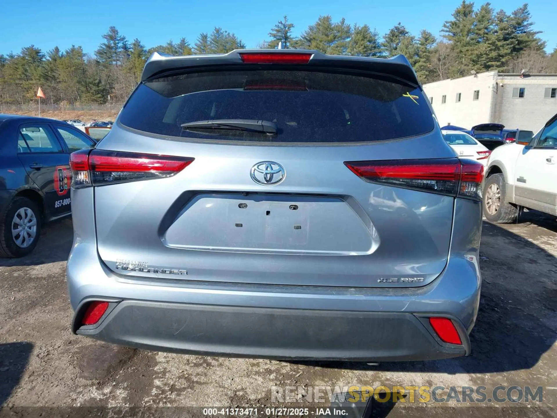 17 Photograph of a damaged car 5TDGZRBH7MS153893 TOYOTA HIGHLANDER 2021