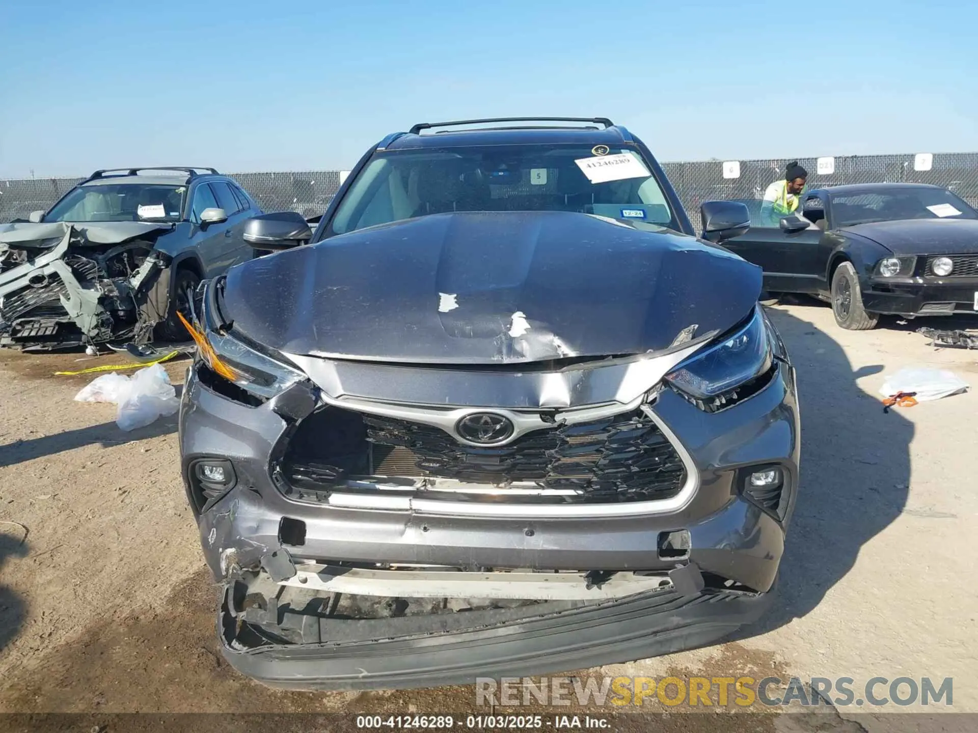 12 Photograph of a damaged car 5TDGZRBH7MS540086 TOYOTA HIGHLANDER 2021