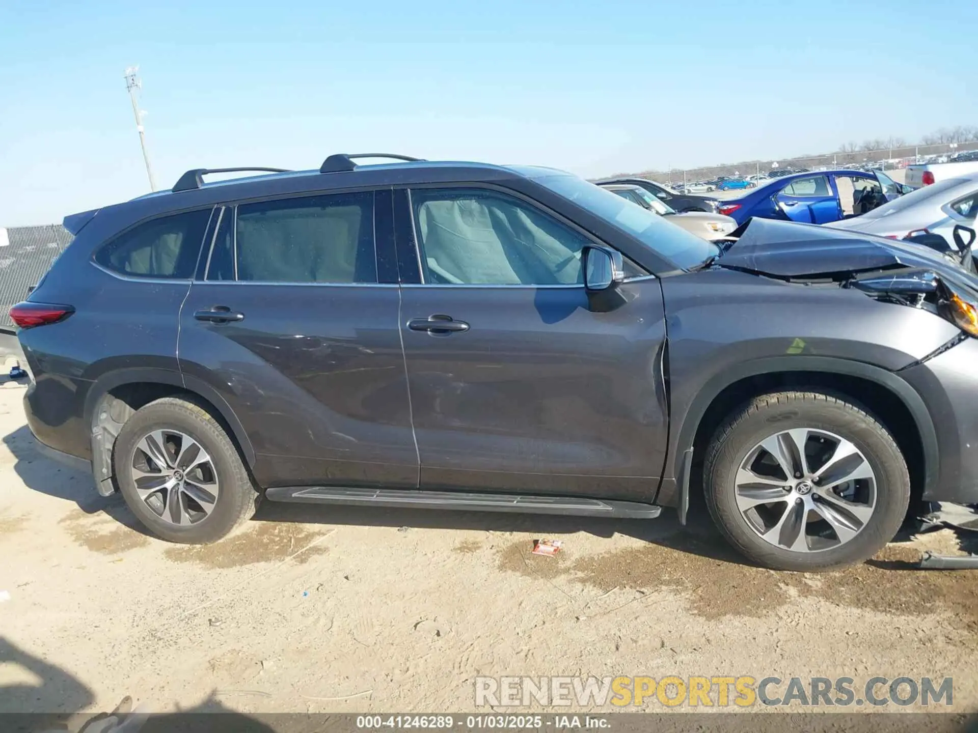 13 Photograph of a damaged car 5TDGZRBH7MS540086 TOYOTA HIGHLANDER 2021