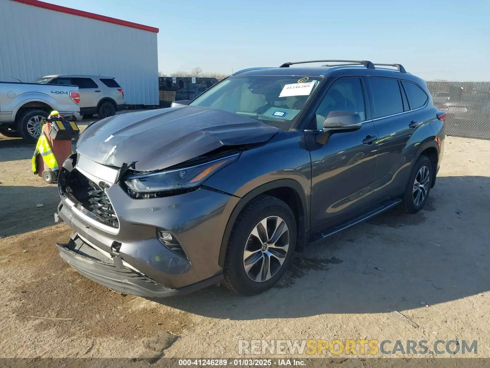 2 Photograph of a damaged car 5TDGZRBH7MS540086 TOYOTA HIGHLANDER 2021