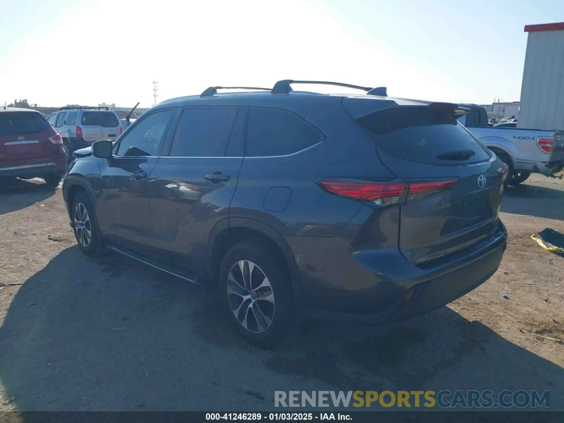 3 Photograph of a damaged car 5TDGZRBH7MS540086 TOYOTA HIGHLANDER 2021