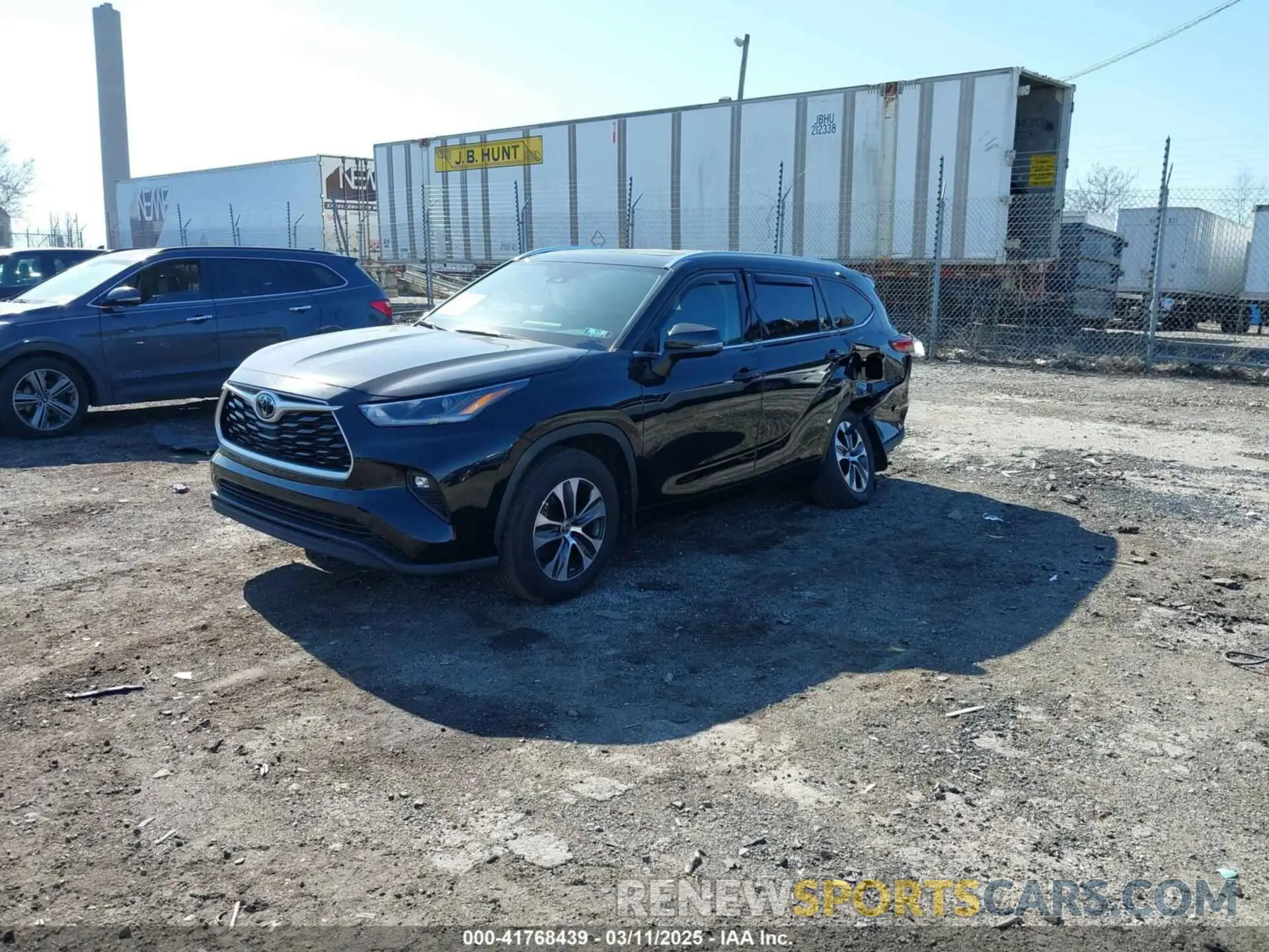 2 Photograph of a damaged car 5TDGZRBH7MS557857 TOYOTA HIGHLANDER 2021