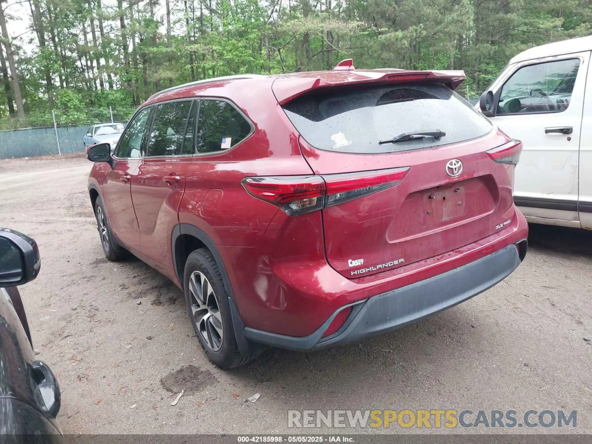 3 Photograph of a damaged car 5TDGZRBH8MS094515 TOYOTA HIGHLANDER 2021