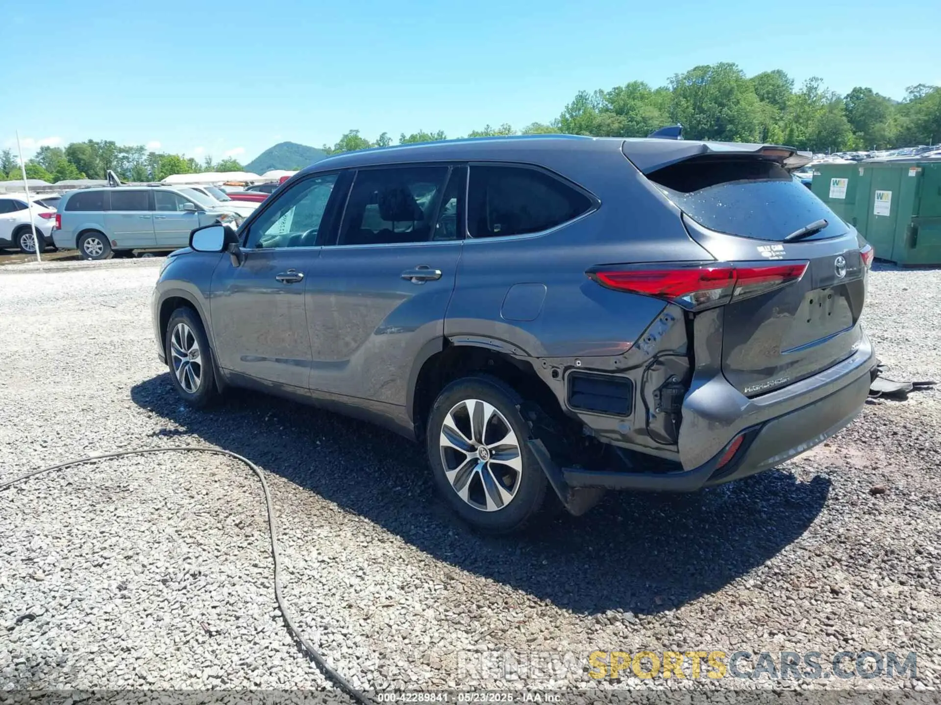 3 Photograph of a damaged car 5TDGZRBH8MS117999 TOYOTA HIGHLANDER 2021