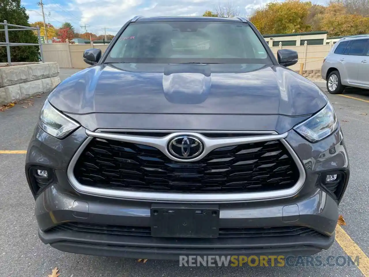 9 Photograph of a damaged car 5TDGZRBH8MS129263 TOYOTA HIGHLANDER 2021