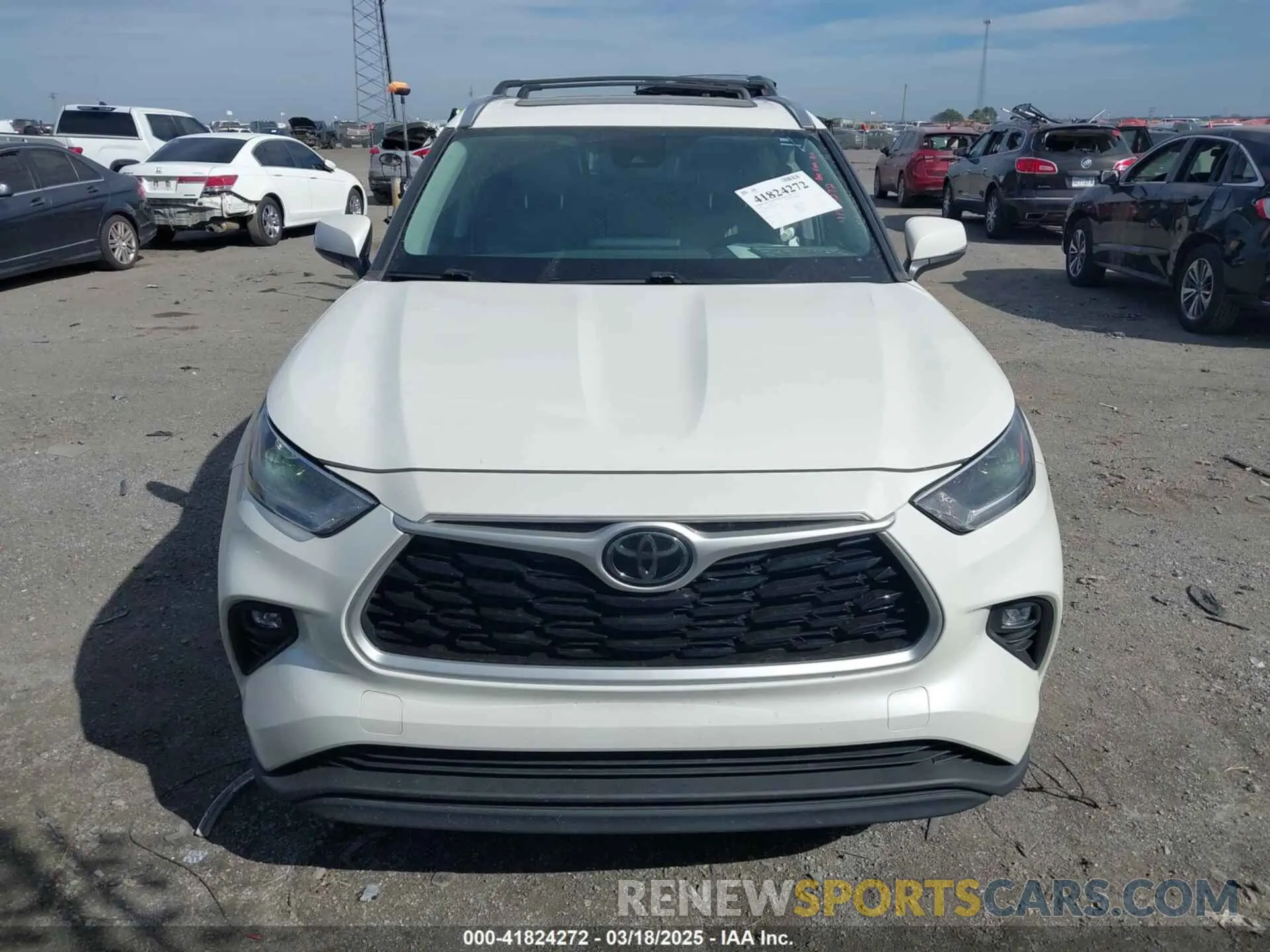 12 Photograph of a damaged car 5TDGZRBH8MS140196 TOYOTA HIGHLANDER 2021