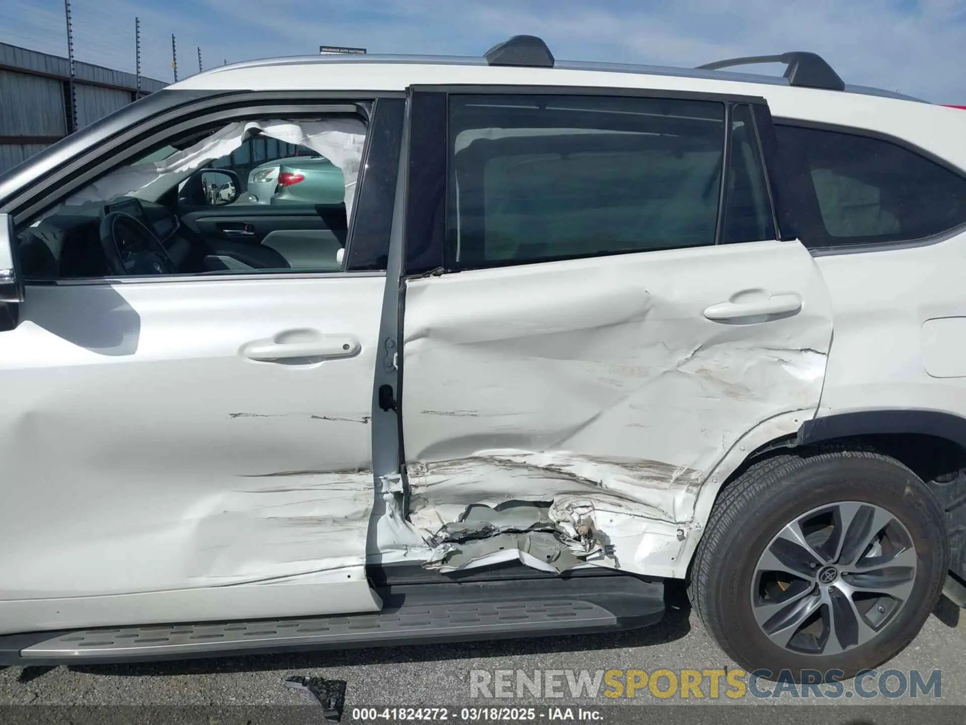 6 Photograph of a damaged car 5TDGZRBH8MS140196 TOYOTA HIGHLANDER 2021