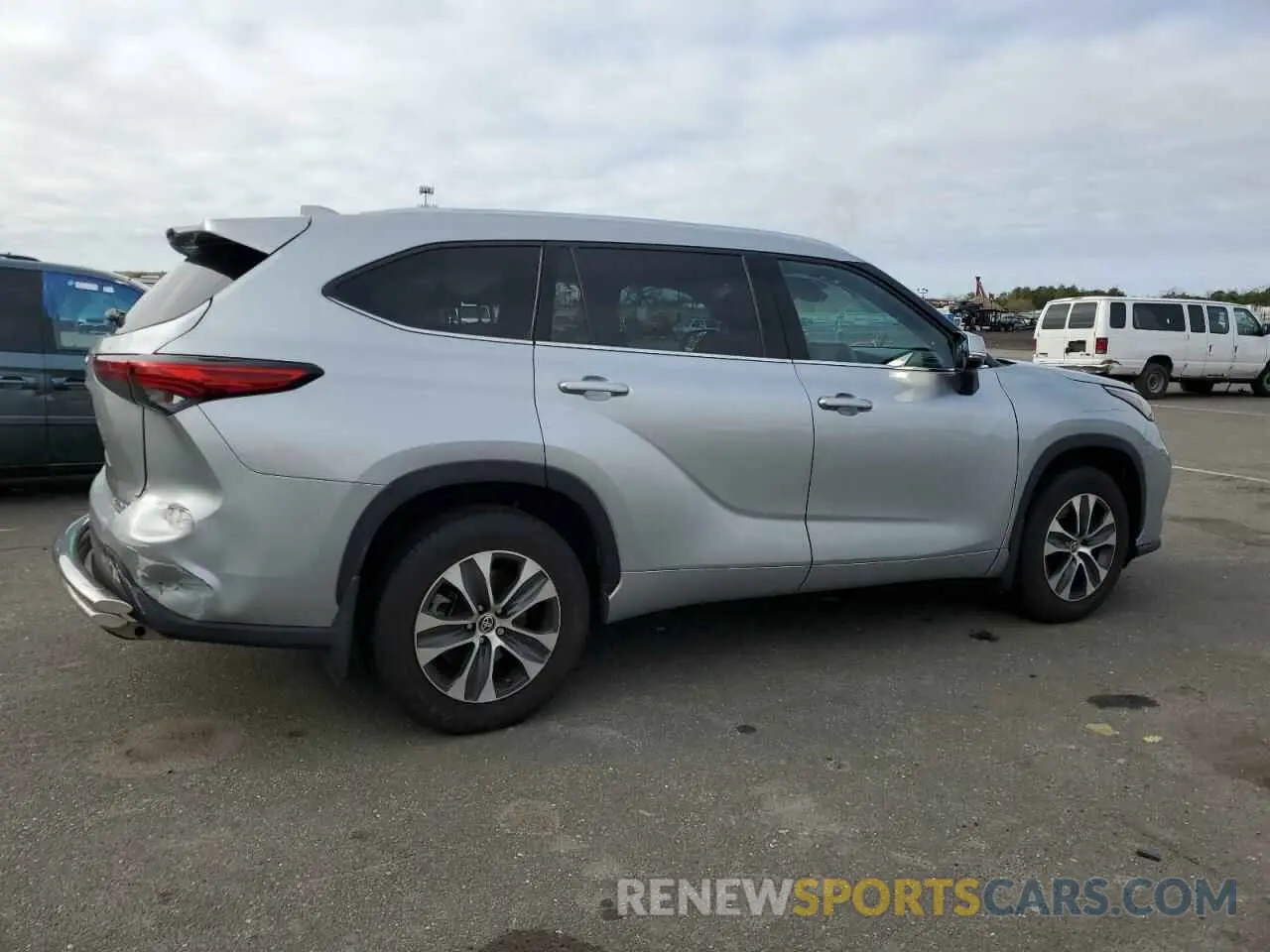 3 Photograph of a damaged car 5TDGZRBH8MS534426 TOYOTA HIGHLANDER 2021