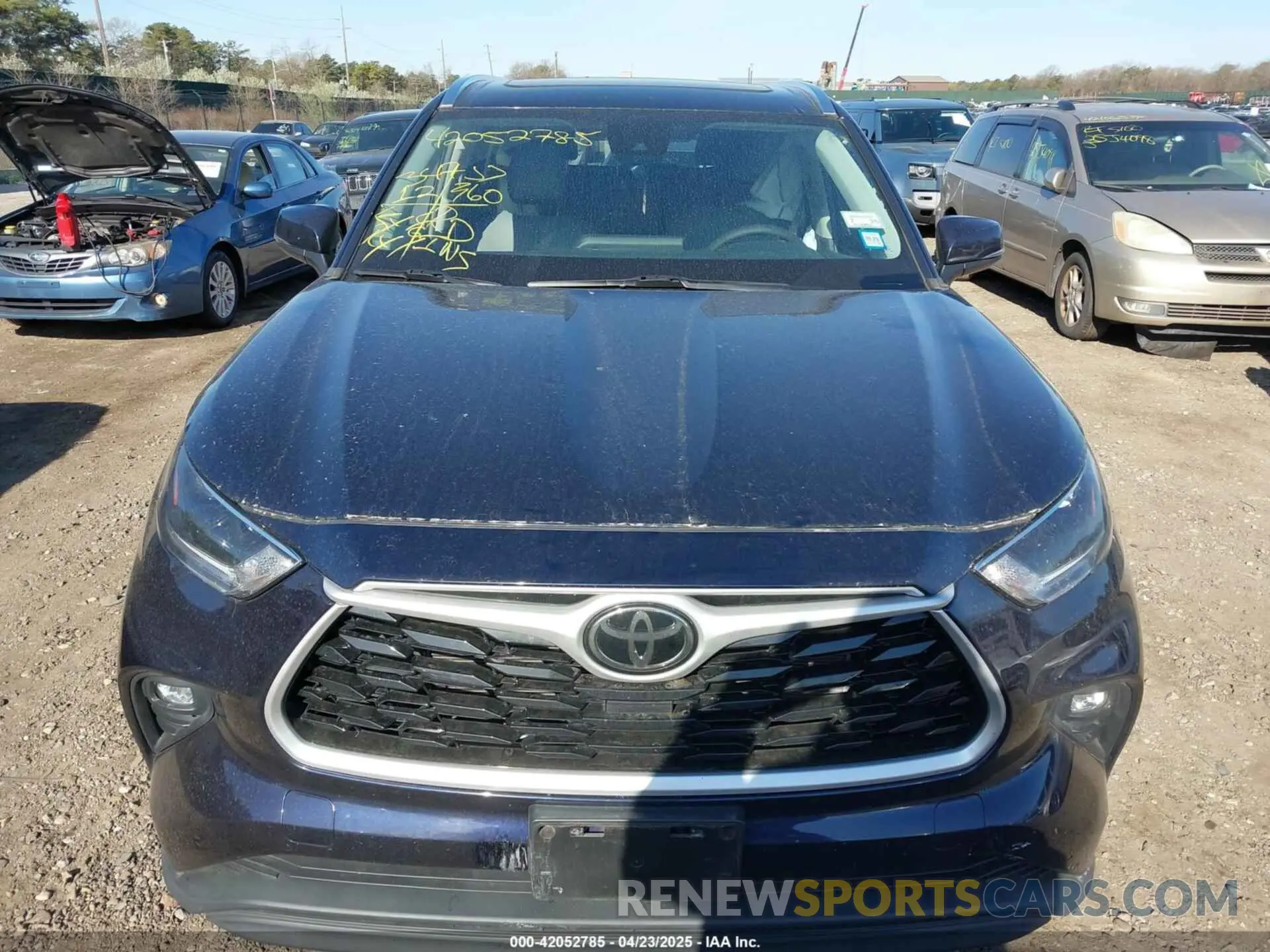 12 Photograph of a damaged car 5TDGZRBH9MS136822 TOYOTA HIGHLANDER 2021