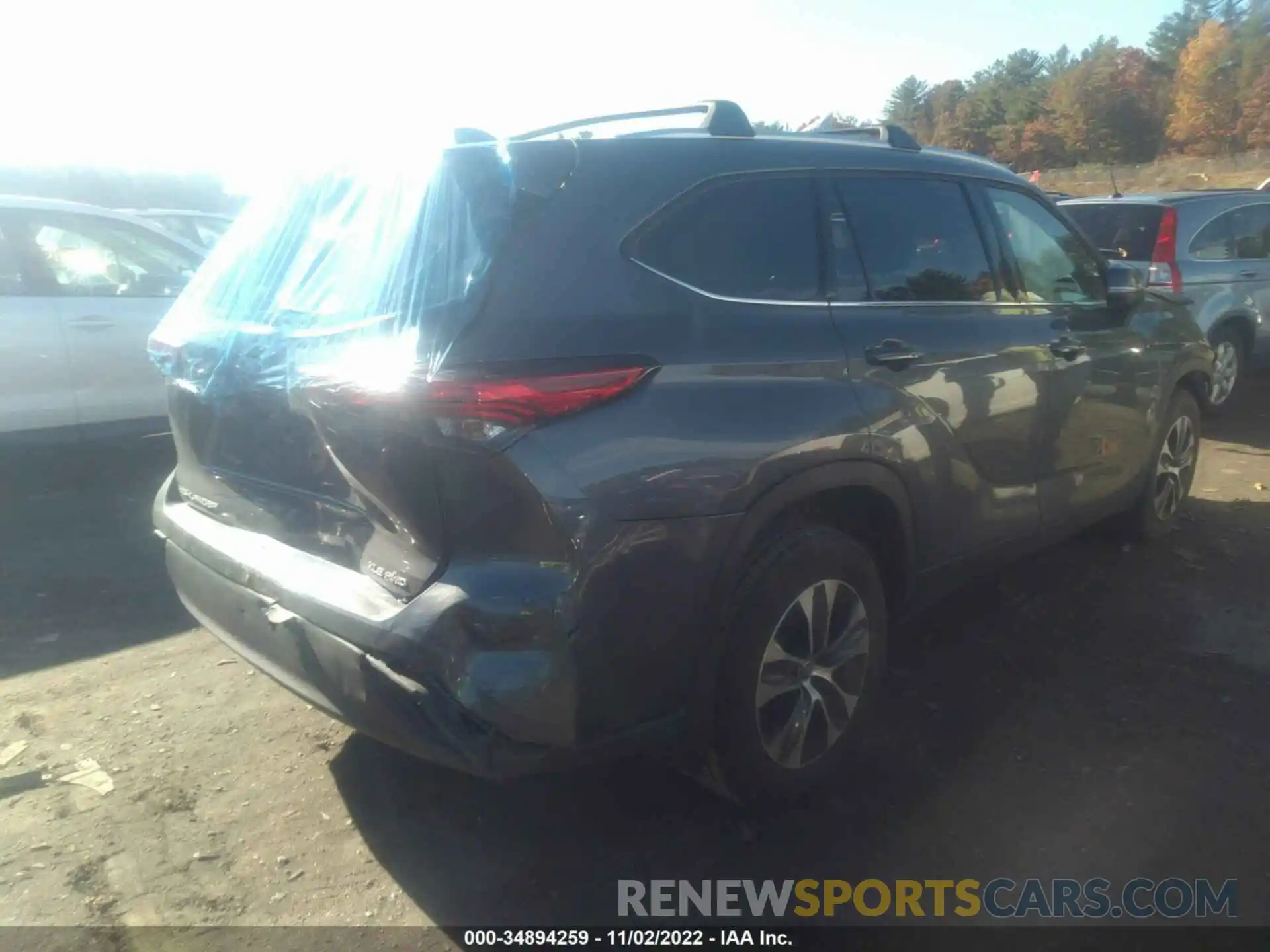 4 Photograph of a damaged car 5TDGZRBHXMS068921 TOYOTA HIGHLANDER 2021