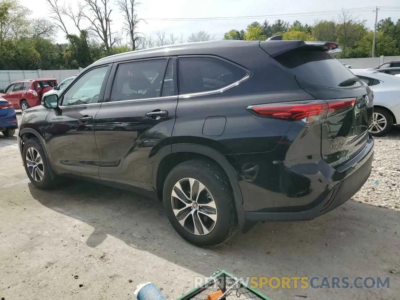 2 Photograph of a damaged car 5TDGZRBHXMS074492 TOYOTA HIGHLANDER 2021