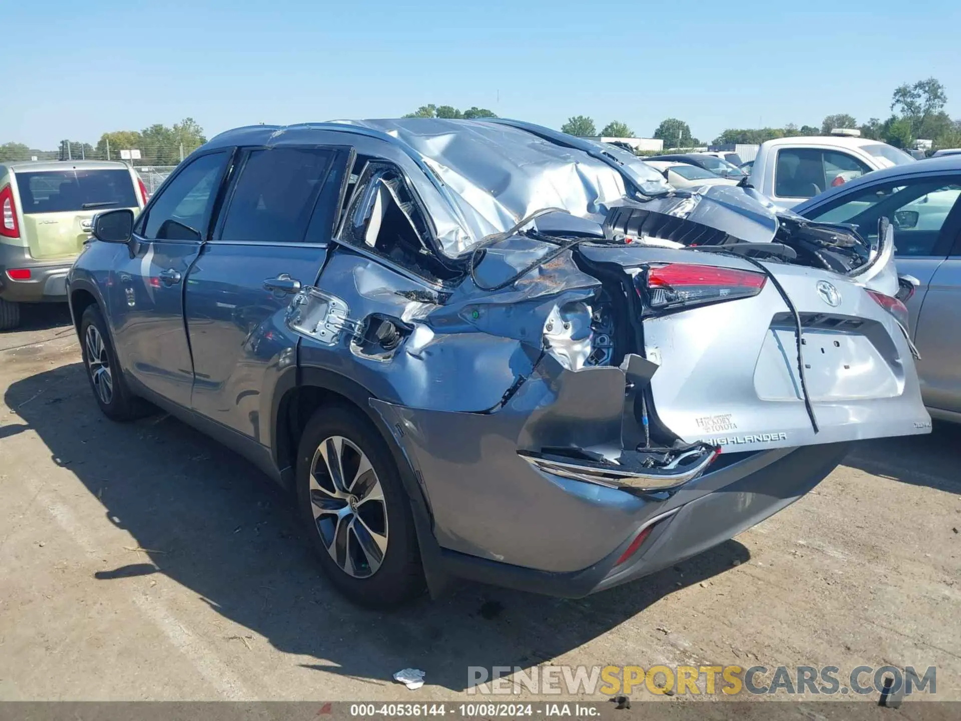 3 Photograph of a damaged car 5TDGZRBHXMS095245 TOYOTA HIGHLANDER 2021