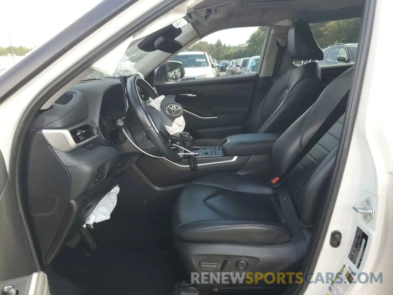 7 Photograph of a damaged car 5TDGZRBHXMS102226 TOYOTA HIGHLANDER 2021