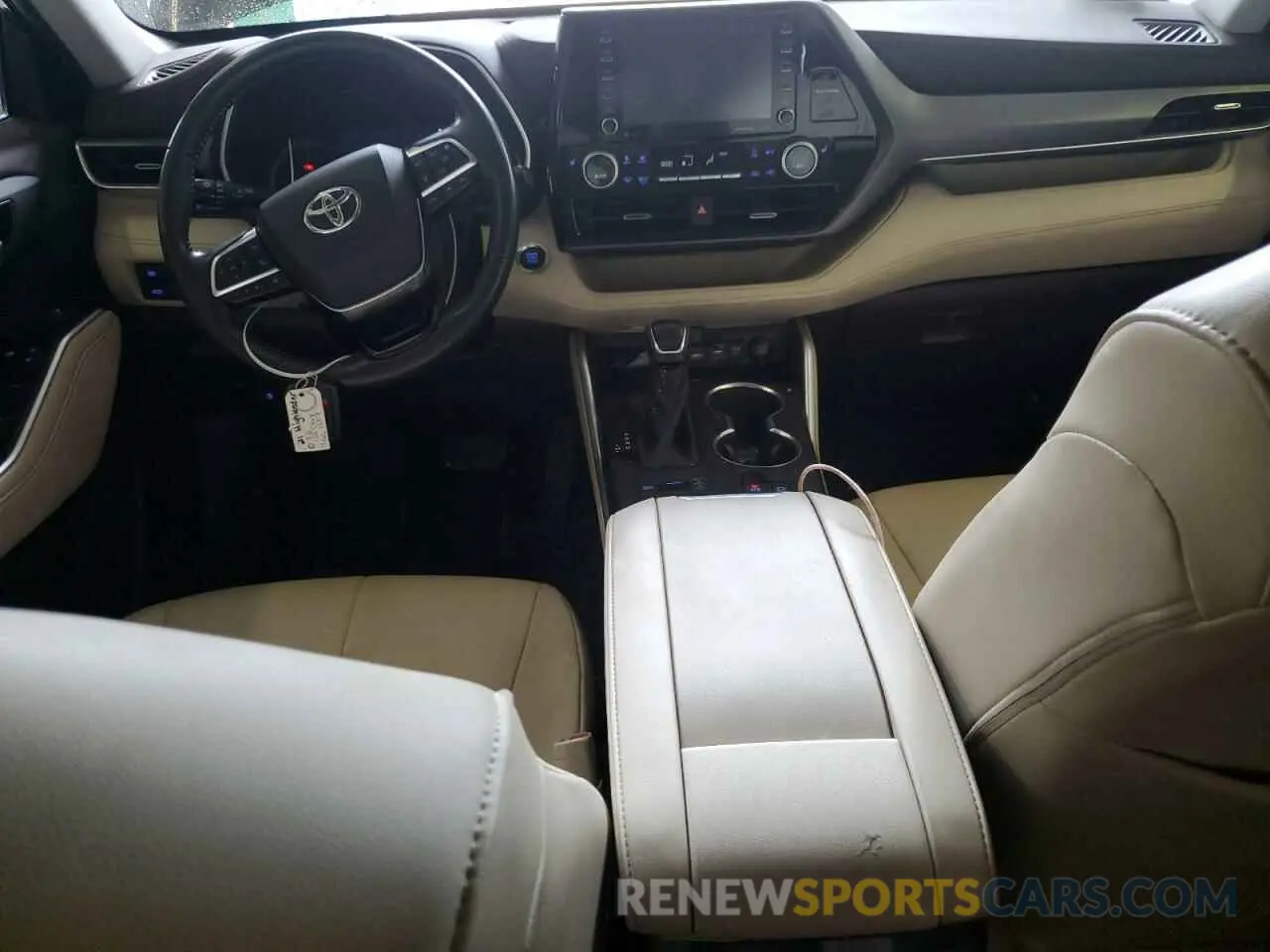 8 Photograph of a damaged car 5TDGZRBHXMS115848 TOYOTA HIGHLANDER 2021