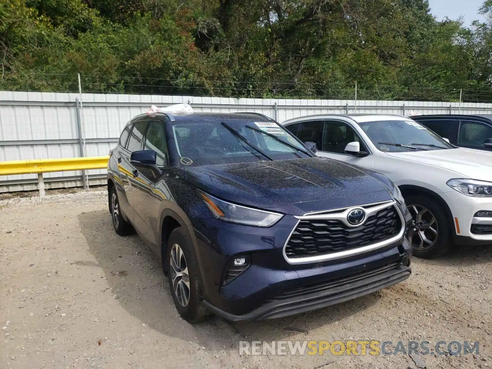 1 Photograph of a damaged car 5TDGZRBHXMS524545 TOYOTA HIGHLANDER 2021