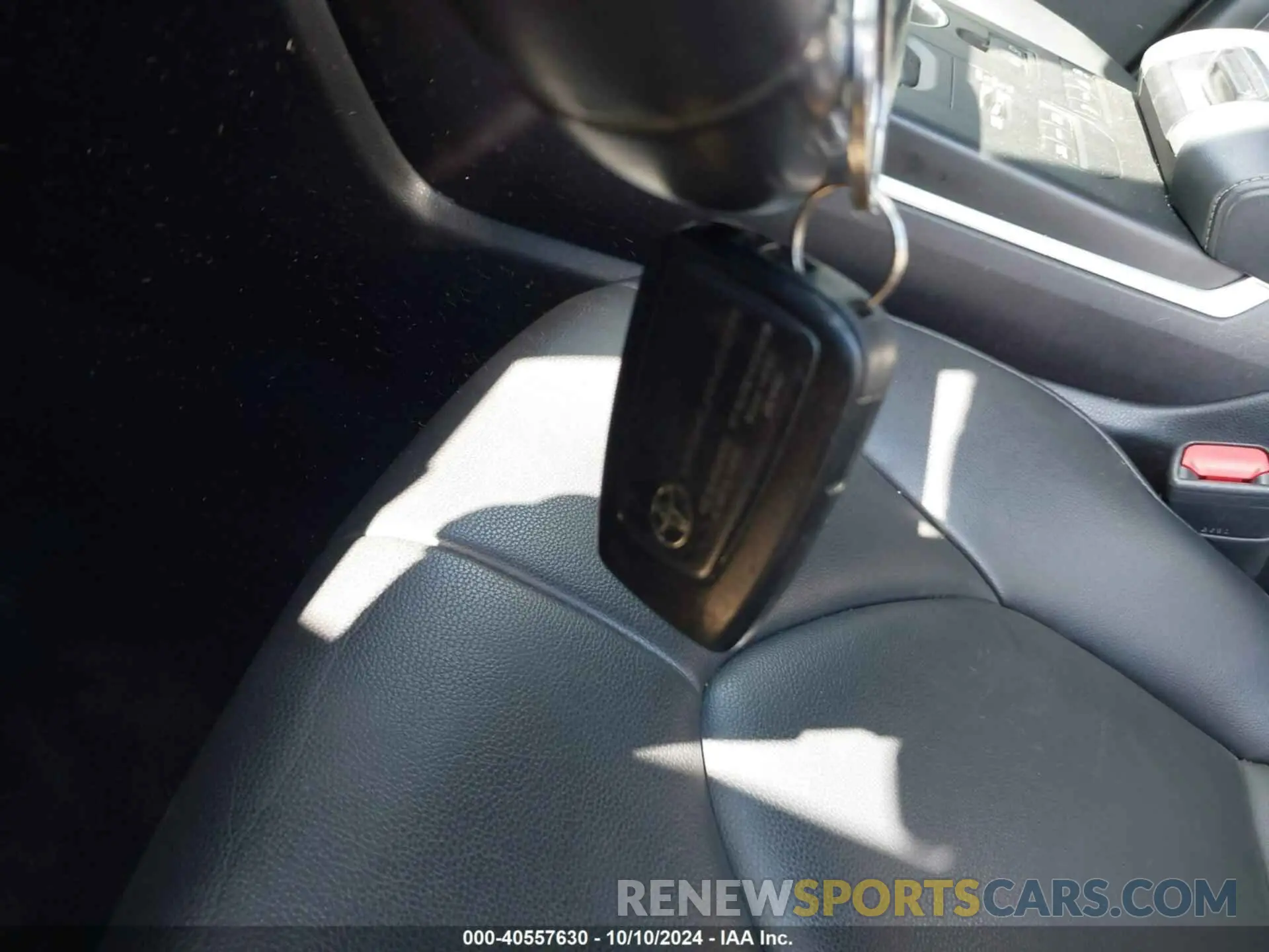 11 Photograph of a damaged car 5TDGZRBHXMS559506 TOYOTA HIGHLANDER 2021