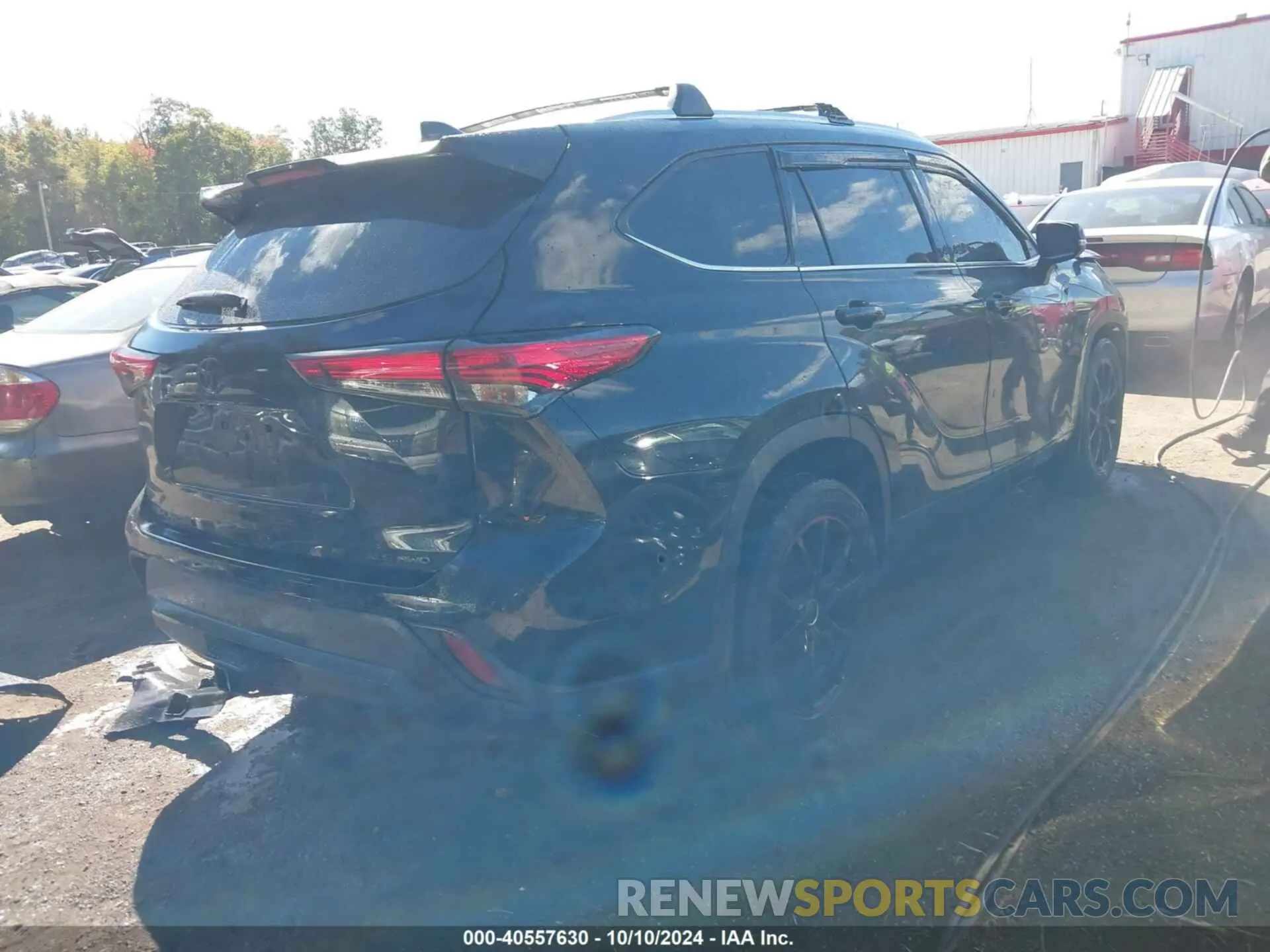 4 Photograph of a damaged car 5TDGZRBHXMS559506 TOYOTA HIGHLANDER 2021