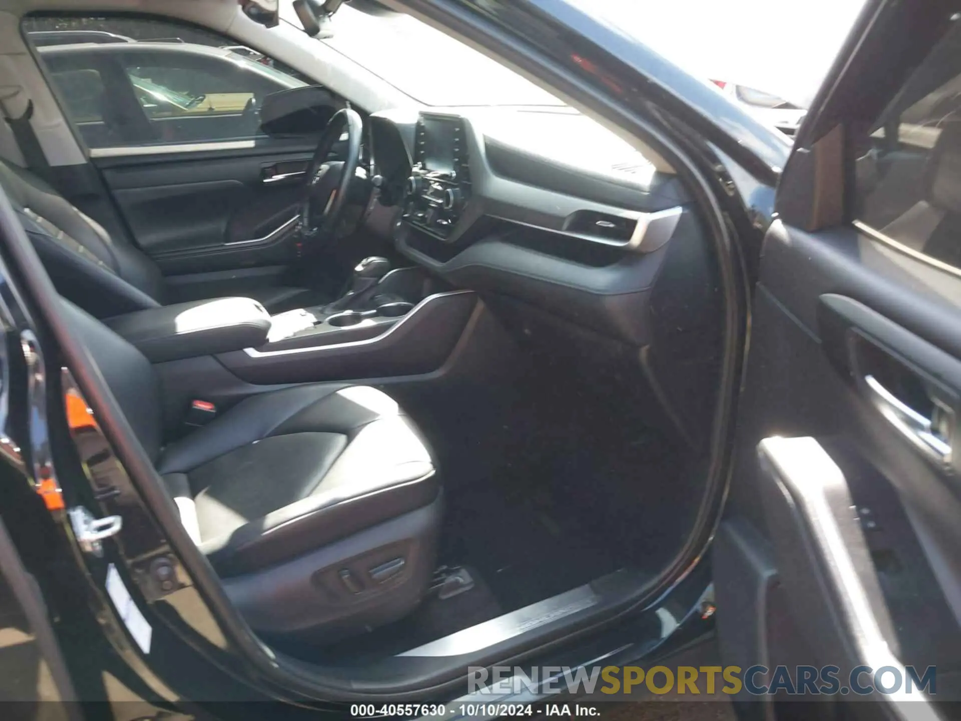 5 Photograph of a damaged car 5TDGZRBHXMS559506 TOYOTA HIGHLANDER 2021
