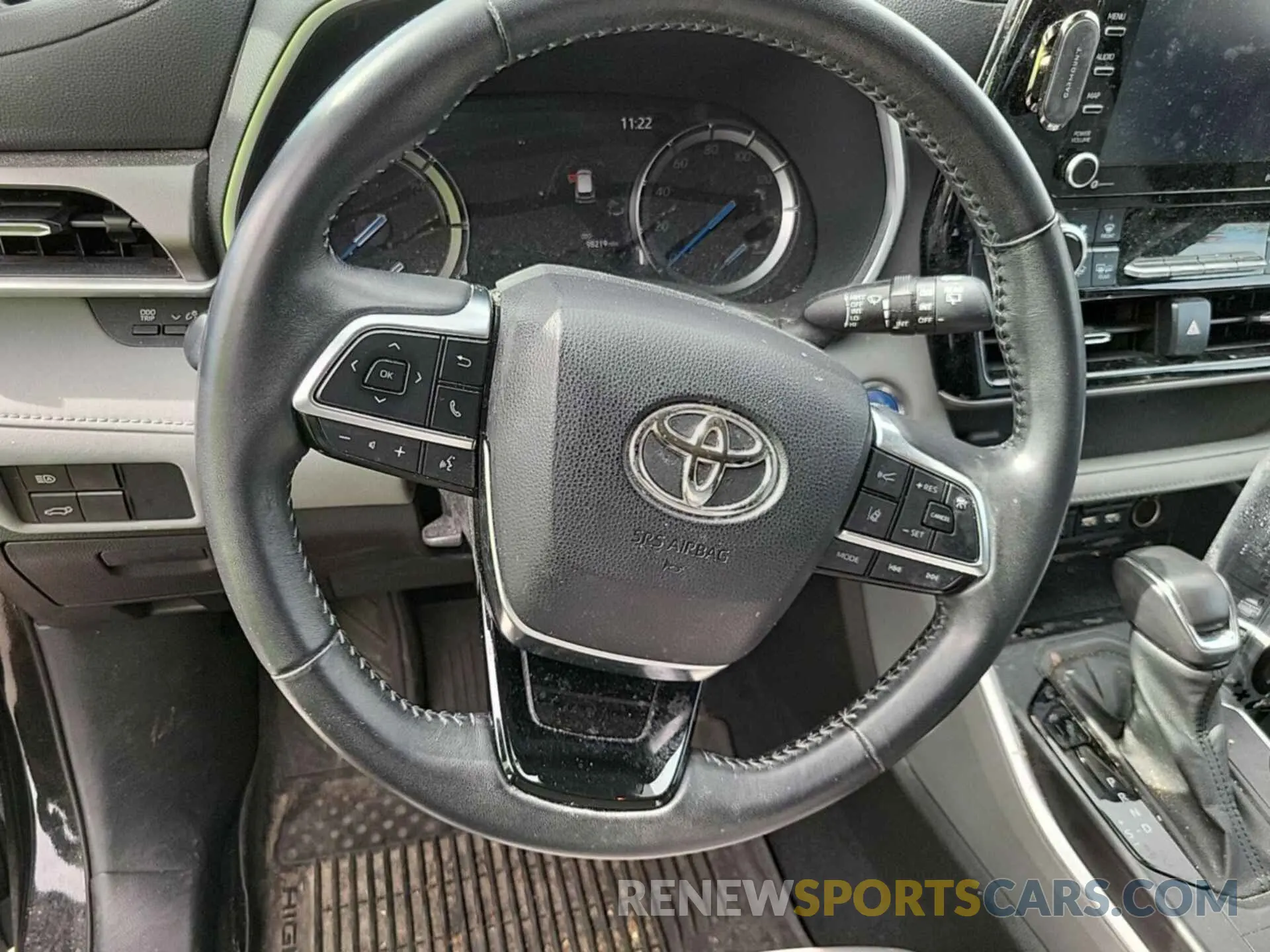 13 Photograph of a damaged car 5TDHARAH8MS011968 TOYOTA HIGHLANDER 2021