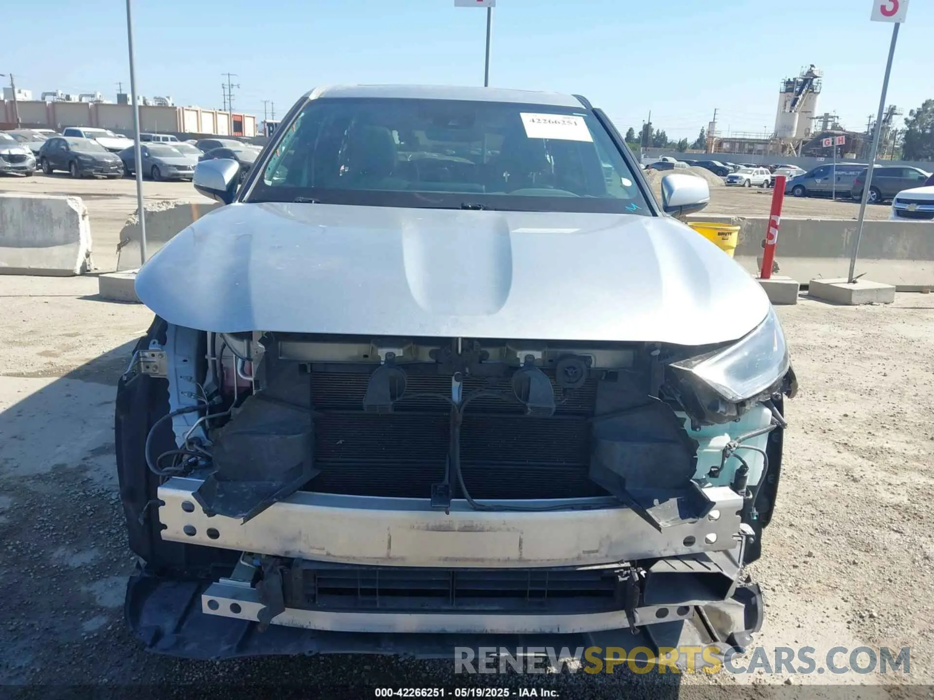 12 Photograph of a damaged car 5TDHBRCH0MS517918 TOYOTA HIGHLANDER 2021
