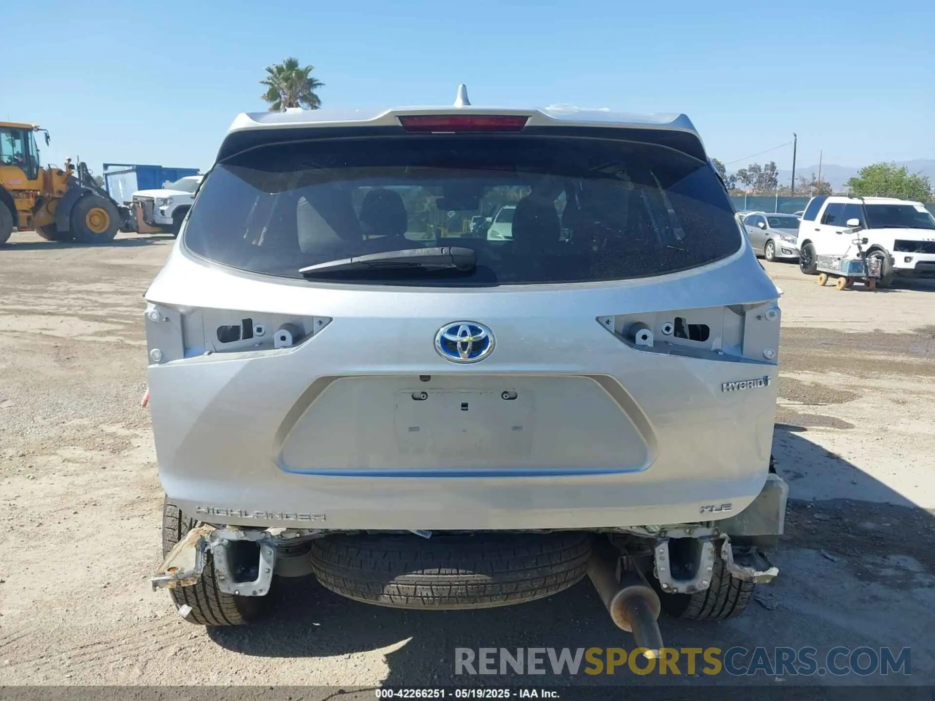 16 Photograph of a damaged car 5TDHBRCH0MS517918 TOYOTA HIGHLANDER 2021