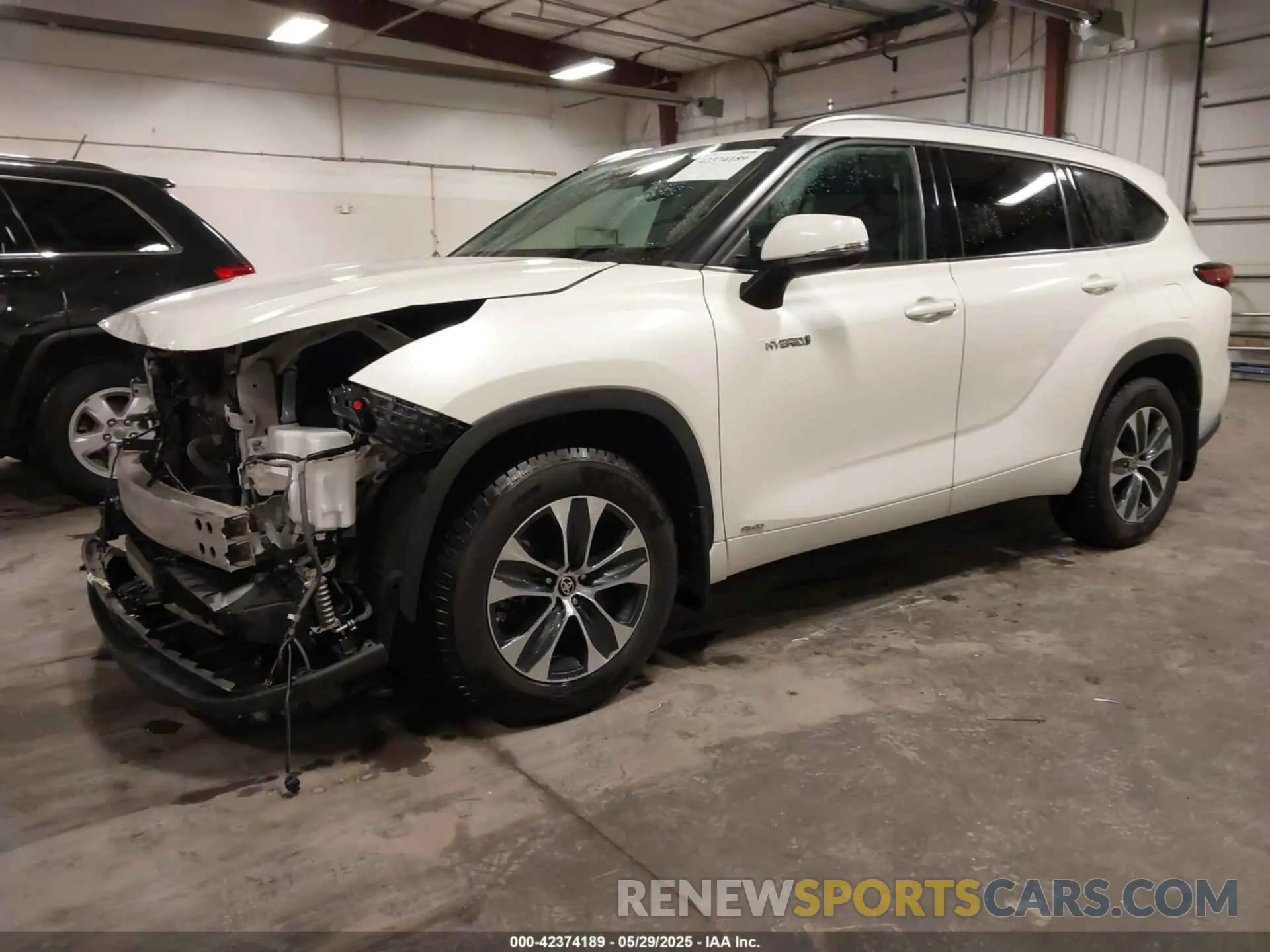 2 Photograph of a damaged car 5TDHBRCH2MS515572 TOYOTA HIGHLANDER 2021