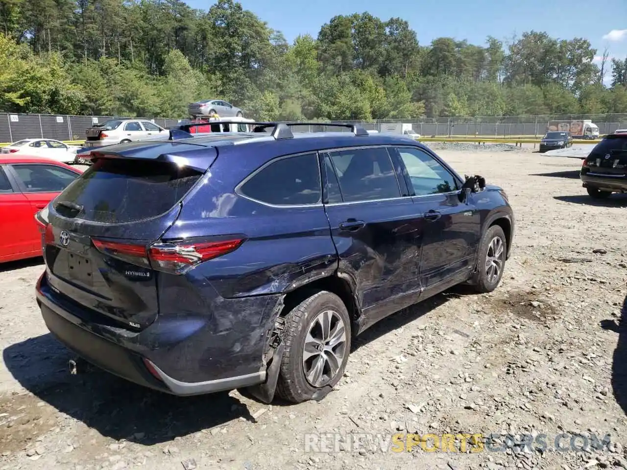 9 Photograph of a damaged car 5TDHBRCH2MS517516 TOYOTA HIGHLANDER 2021