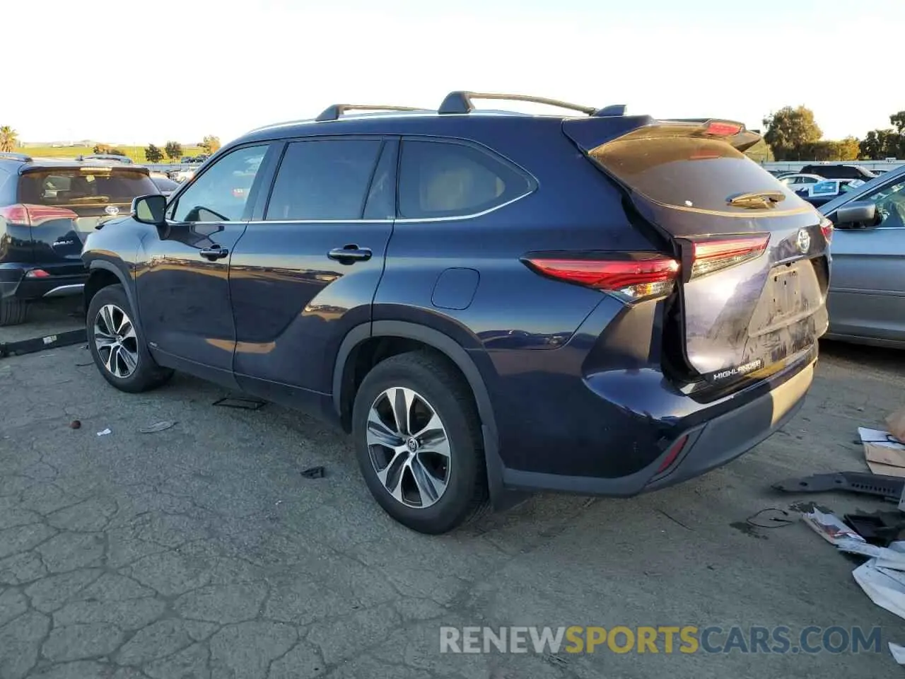 2 Photograph of a damaged car 5TDHBRCH2MS536065 TOYOTA HIGHLANDER 2021