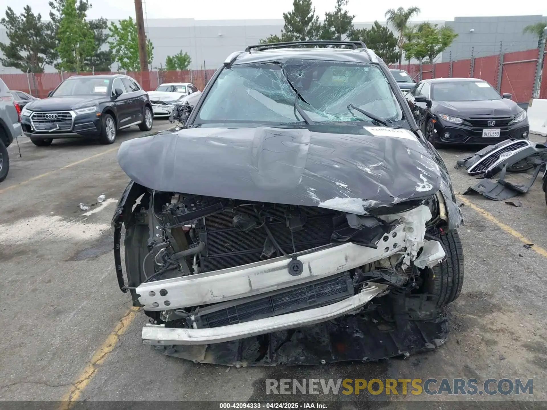 12 Photograph of a damaged car 5TDHBRCH3MS036688 TOYOTA HIGHLANDER 2021