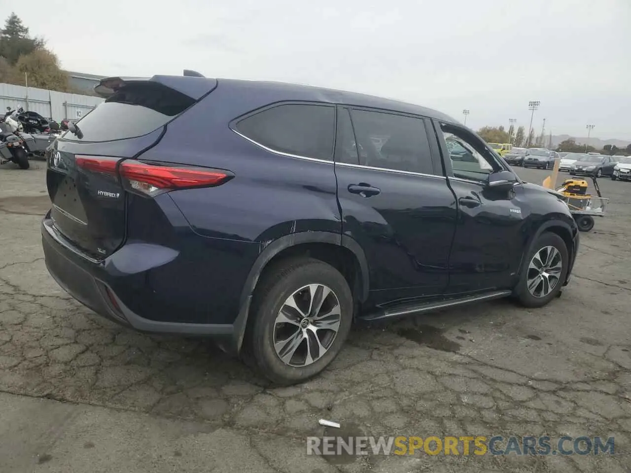 3 Photograph of a damaged car 5TDHBRCH3MS535877 TOYOTA HIGHLANDER 2021