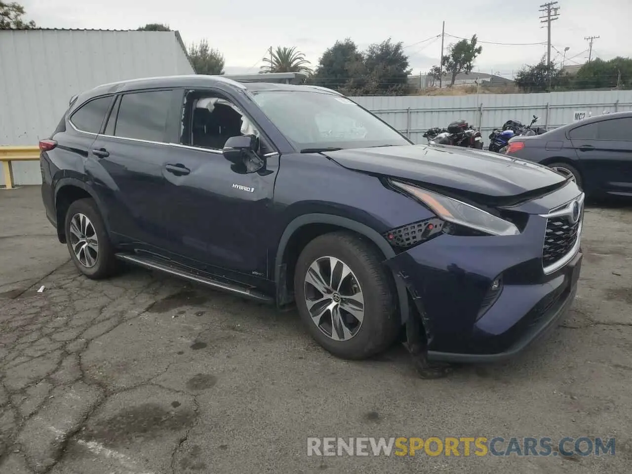 4 Photograph of a damaged car 5TDHBRCH3MS535877 TOYOTA HIGHLANDER 2021