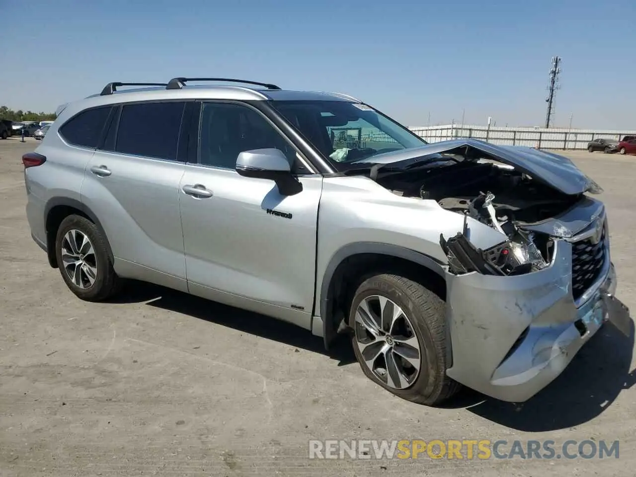 4 Photograph of a damaged car 5TDHBRCH3MS535894 TOYOTA HIGHLANDER 2021