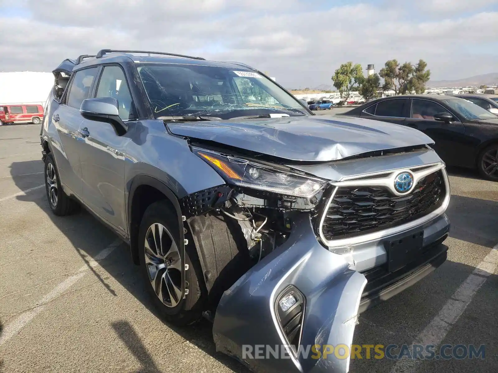 1 Photograph of a damaged car 5TDHBRCH4MS028597 TOYOTA HIGHLANDER 2021