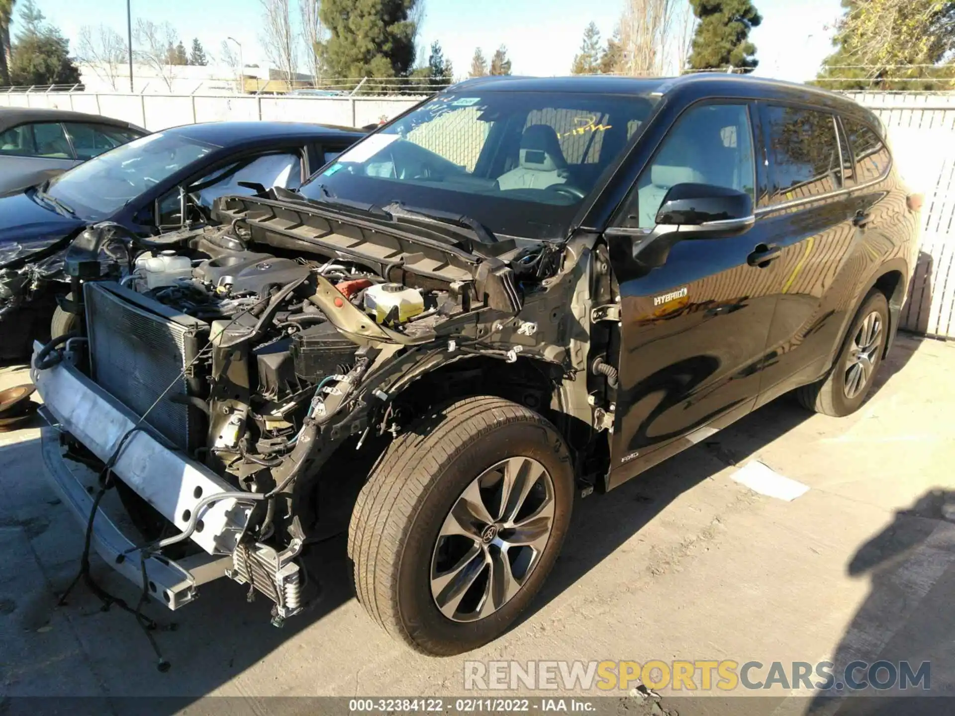 2 Photograph of a damaged car 5TDHBRCH4MS052530 TOYOTA HIGHLANDER 2021