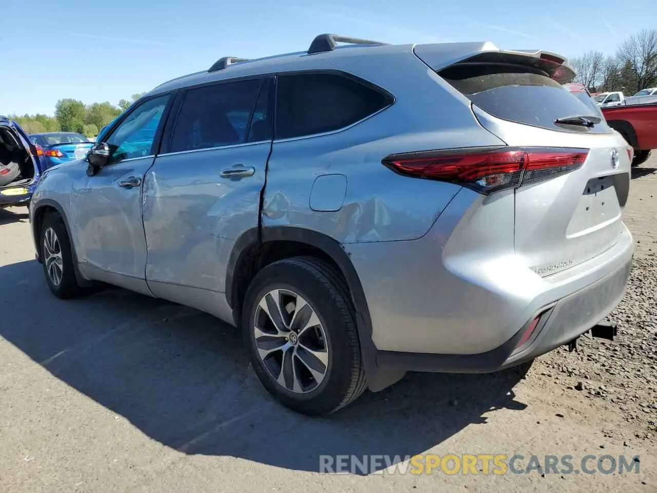 2 Photograph of a damaged car 5TDHBRCH4MS517565 TOYOTA HIGHLANDER 2021