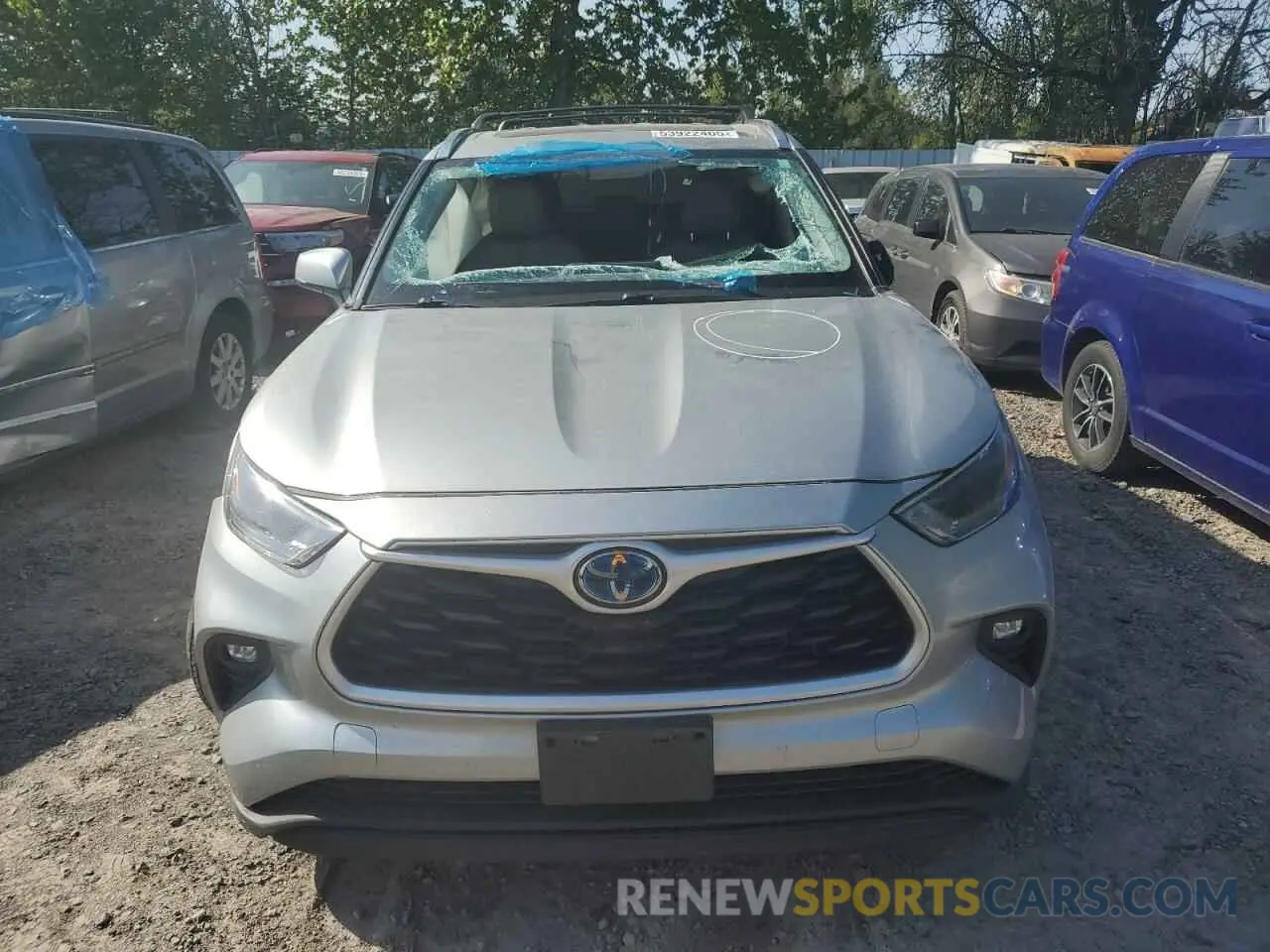 5 Photograph of a damaged car 5TDHBRCH4MS517565 TOYOTA HIGHLANDER 2021