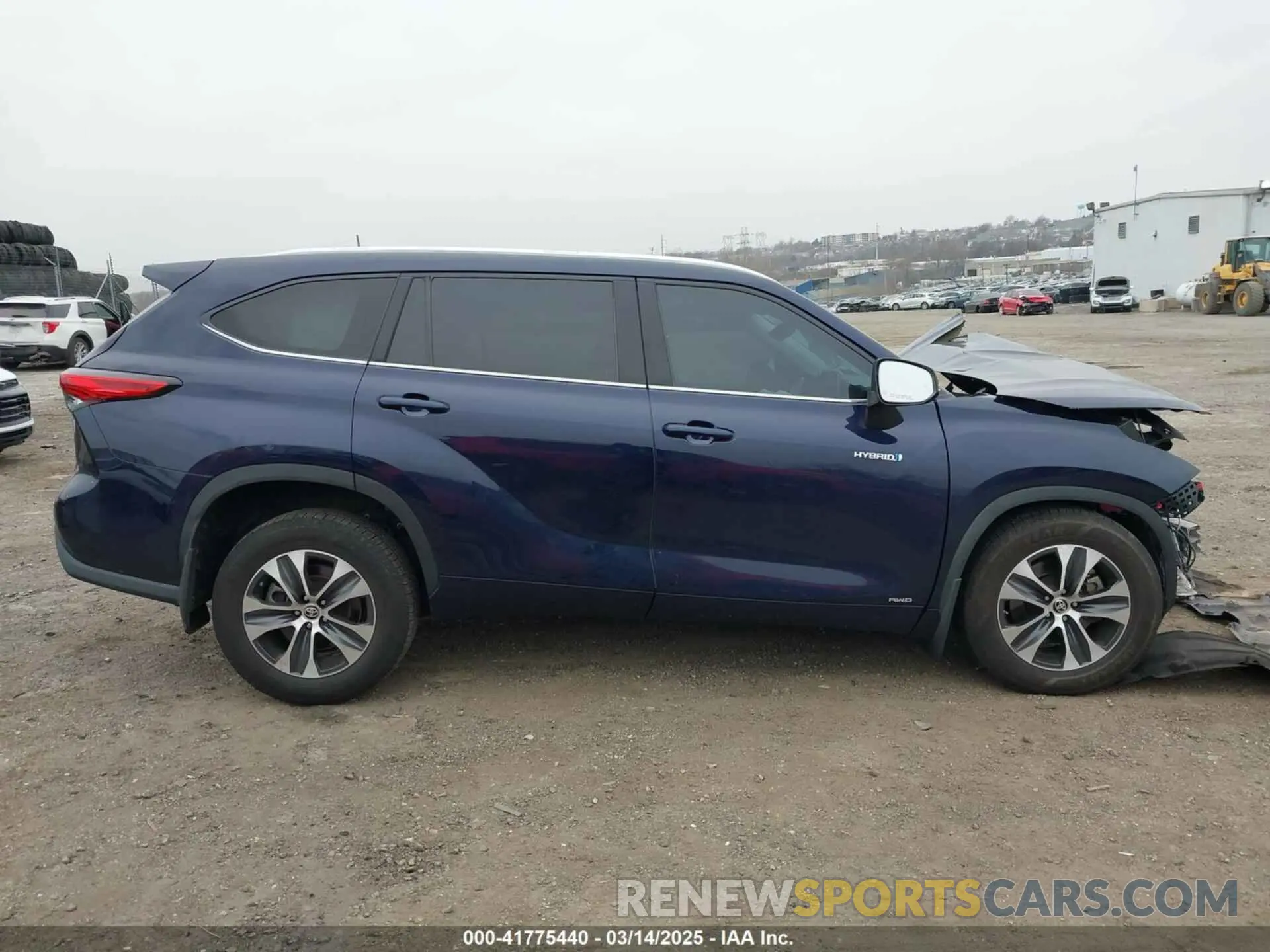 13 Photograph of a damaged car 5TDHBRCH5MS022744 TOYOTA HIGHLANDER 2021