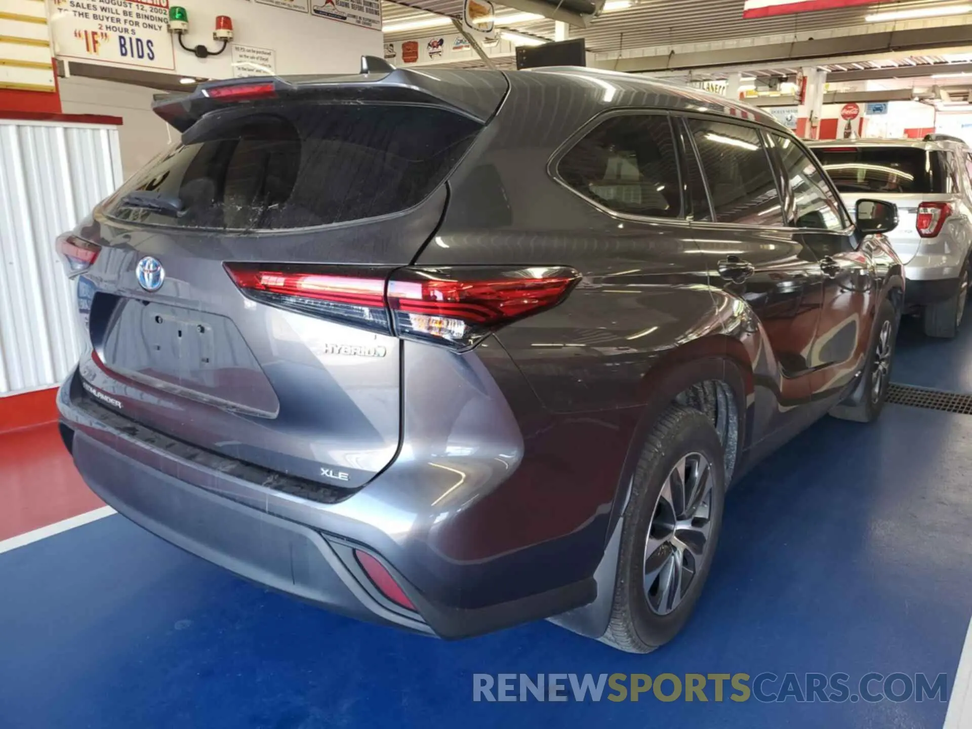 5 Photograph of a damaged car 5TDHBRCH5MS067330 TOYOTA HIGHLANDER 2021