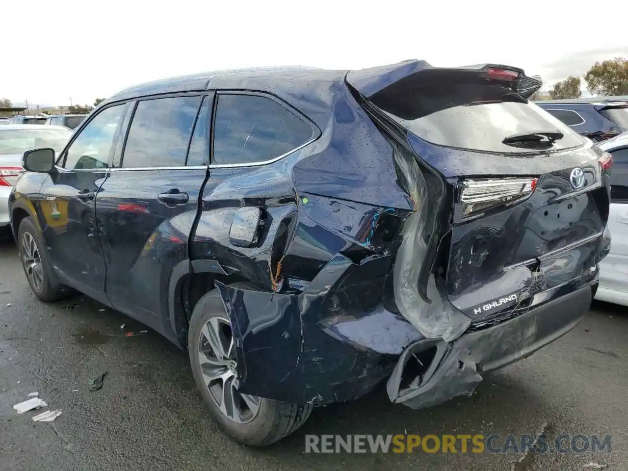 2 Photograph of a damaged car 5TDHBRCH6MS536666 TOYOTA HIGHLANDER 2021