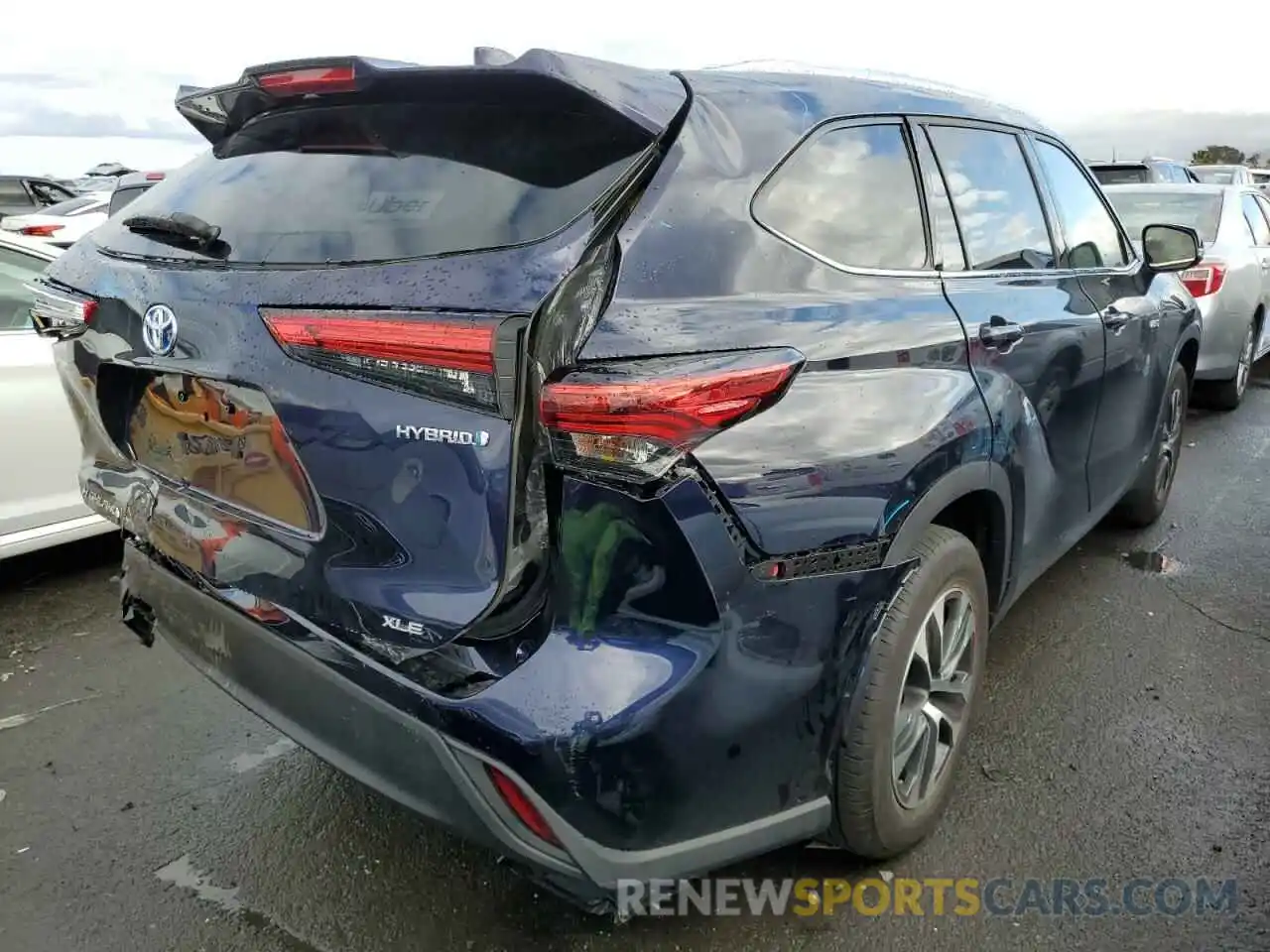 3 Photograph of a damaged car 5TDHBRCH6MS536666 TOYOTA HIGHLANDER 2021