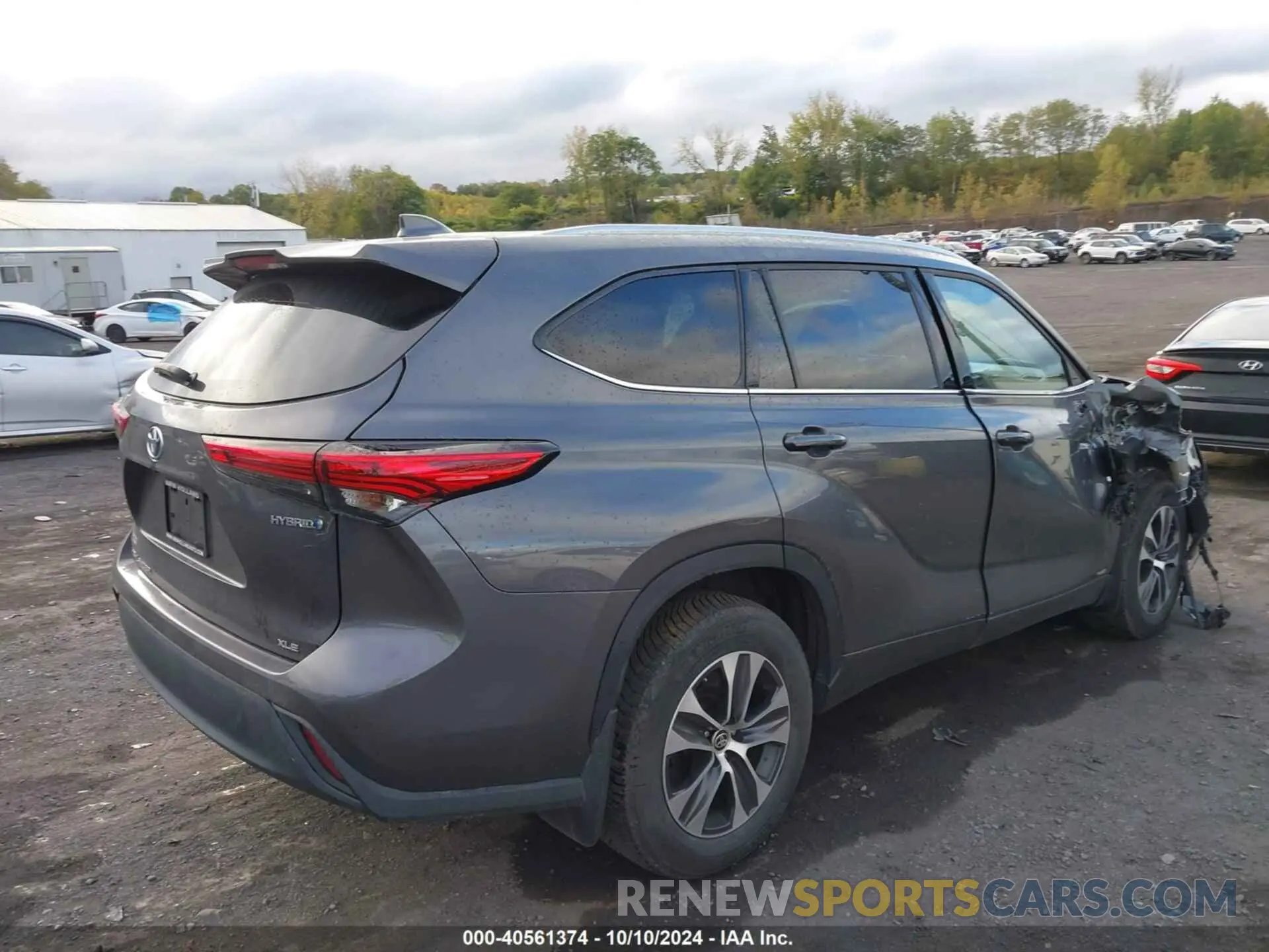 4 Photograph of a damaged car 5TDHBRCH7MS042946 TOYOTA HIGHLANDER 2021